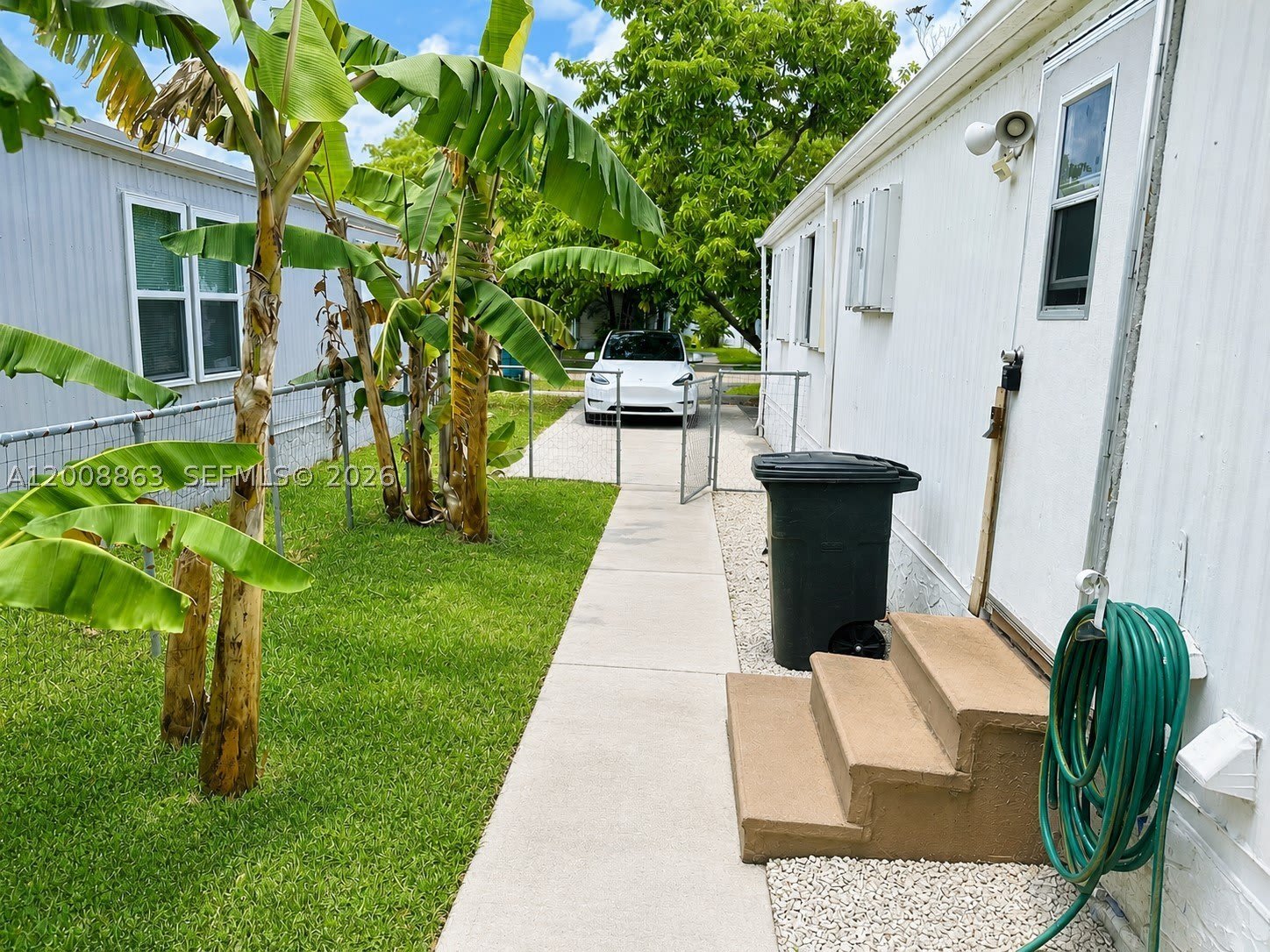 3028 SW 50th St – photo 3
