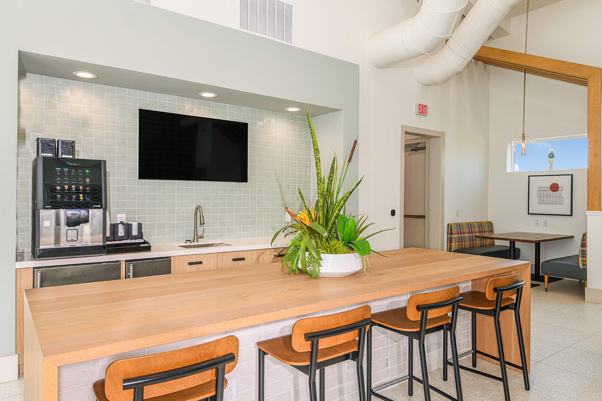 The Easton Riverview Apartments – photo 5