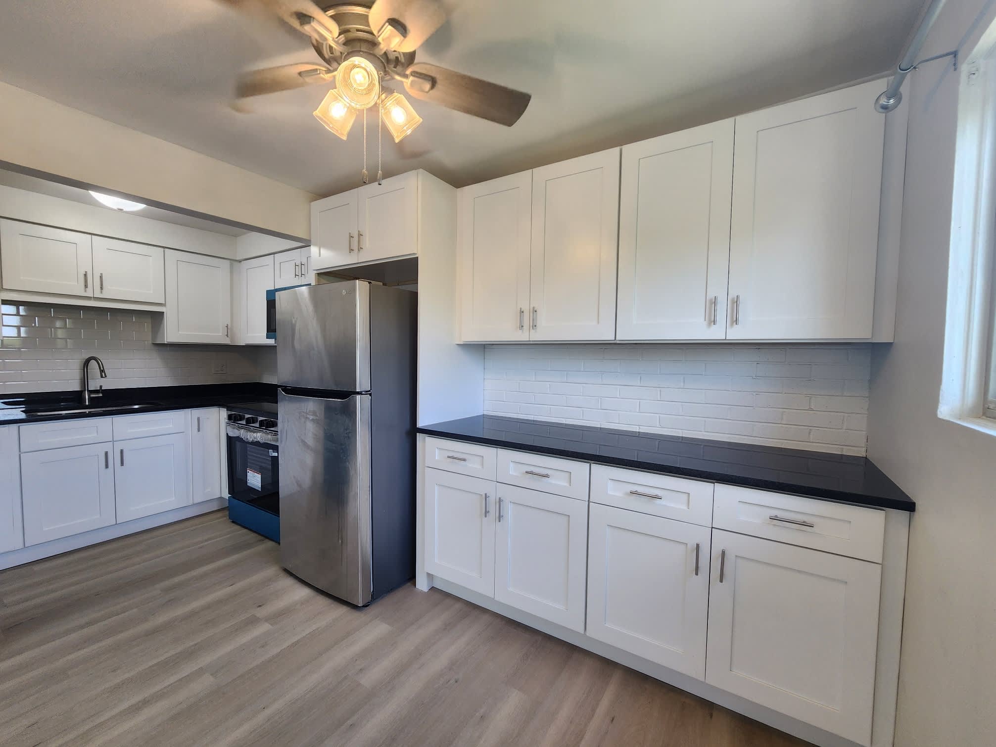 7432 Washington St – photo 2