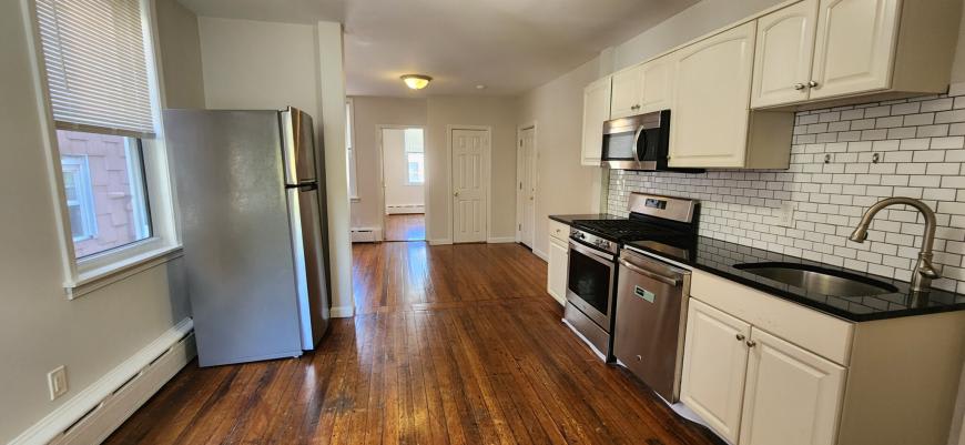 191 Maverick St. – photo 2