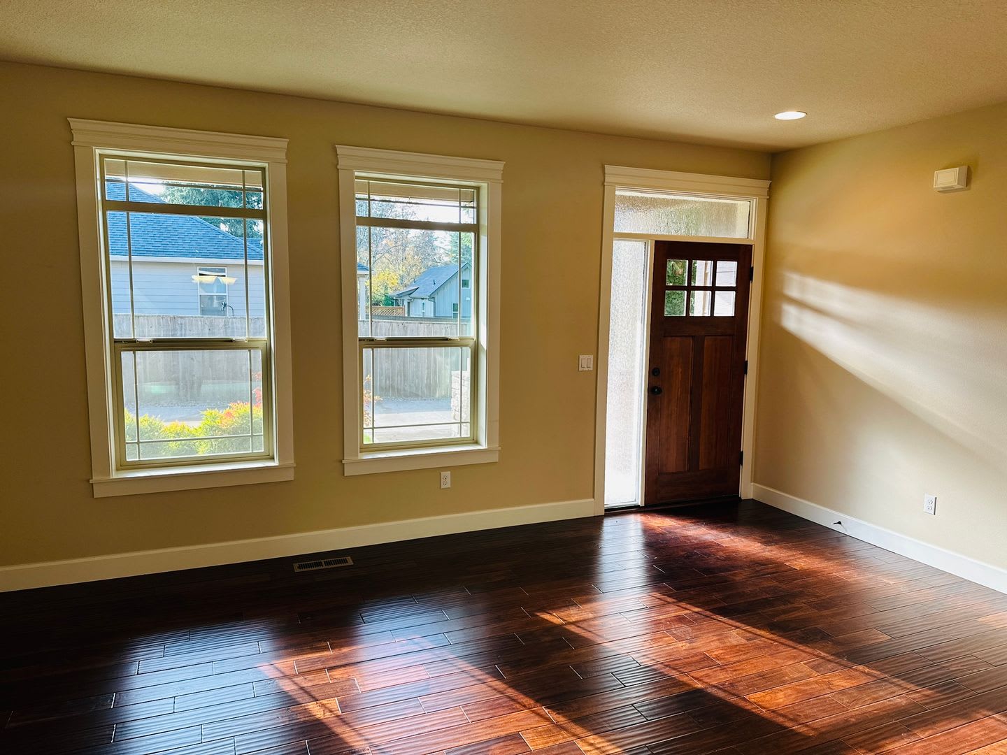 Beautiful Custom Felida Home – photo 3
