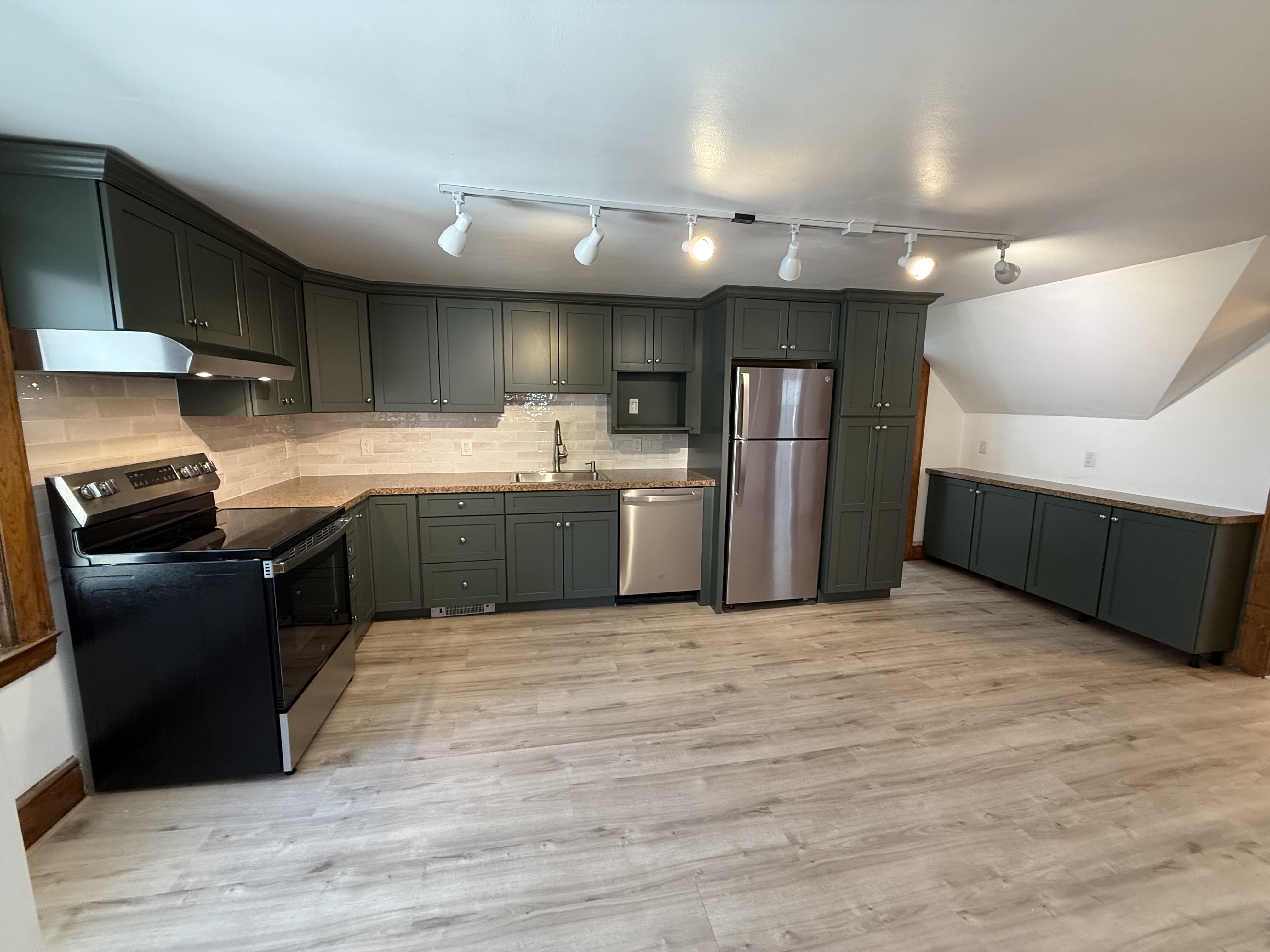 225 Pearl Street – photo 3