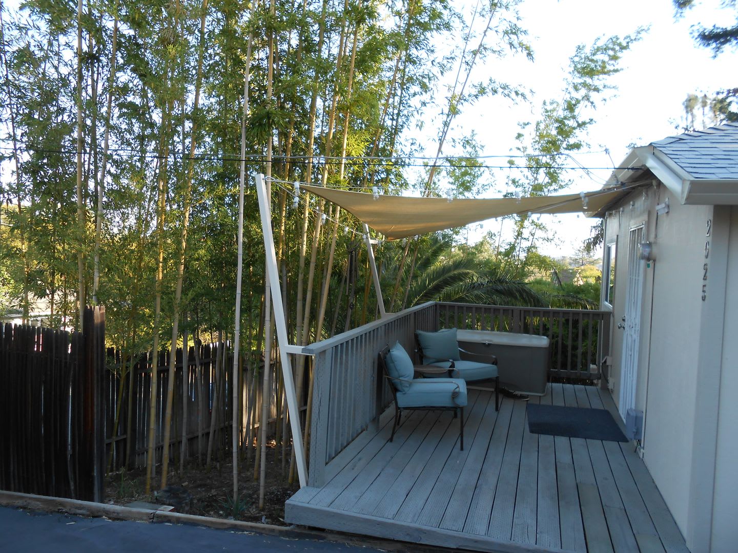 Furnished Studio Available For Move In – photo 3