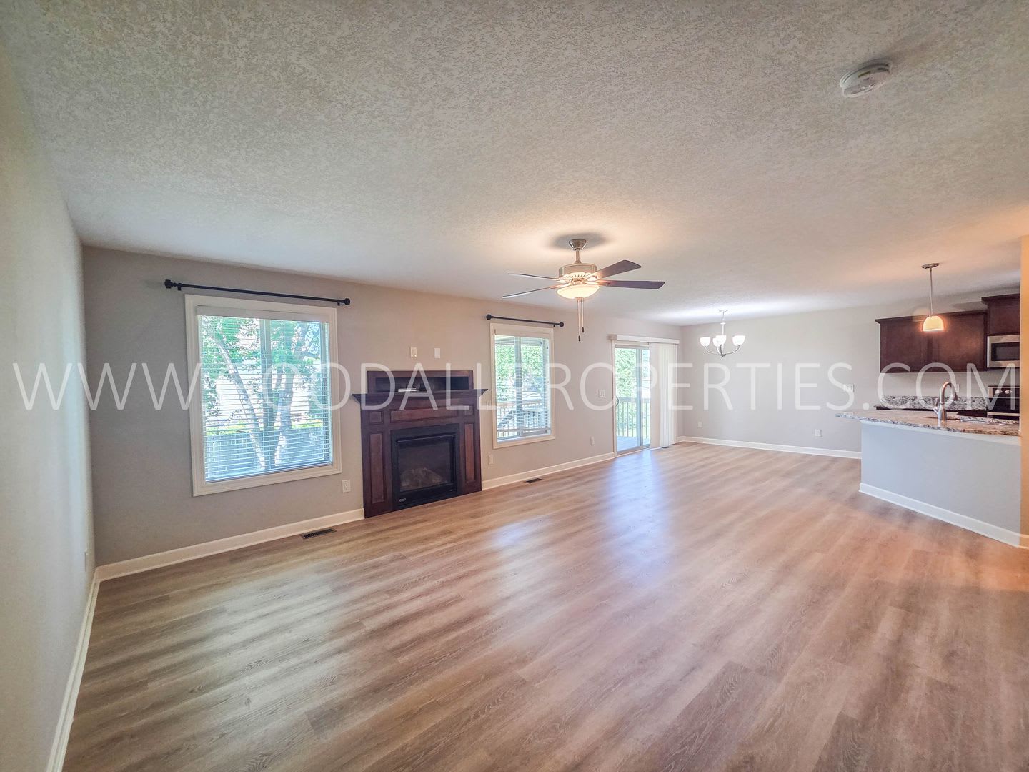 4 Bed Waukee Home with Granite Counters & Covered Deck – photo 4