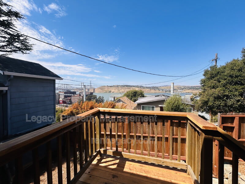 653 Alhambra Street – photo 5