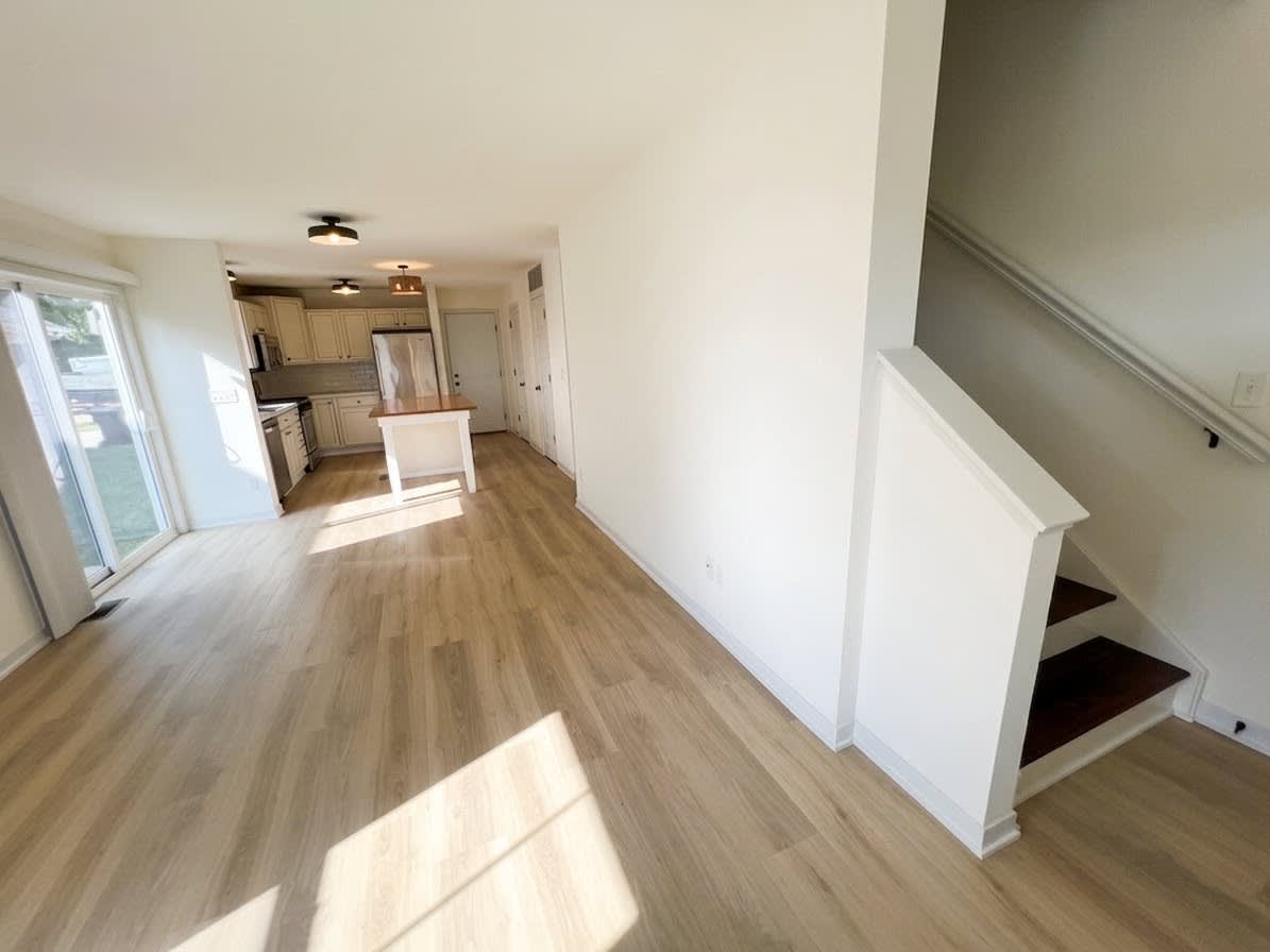 3021 W Lake Ave, Cottage 4 – photo 5