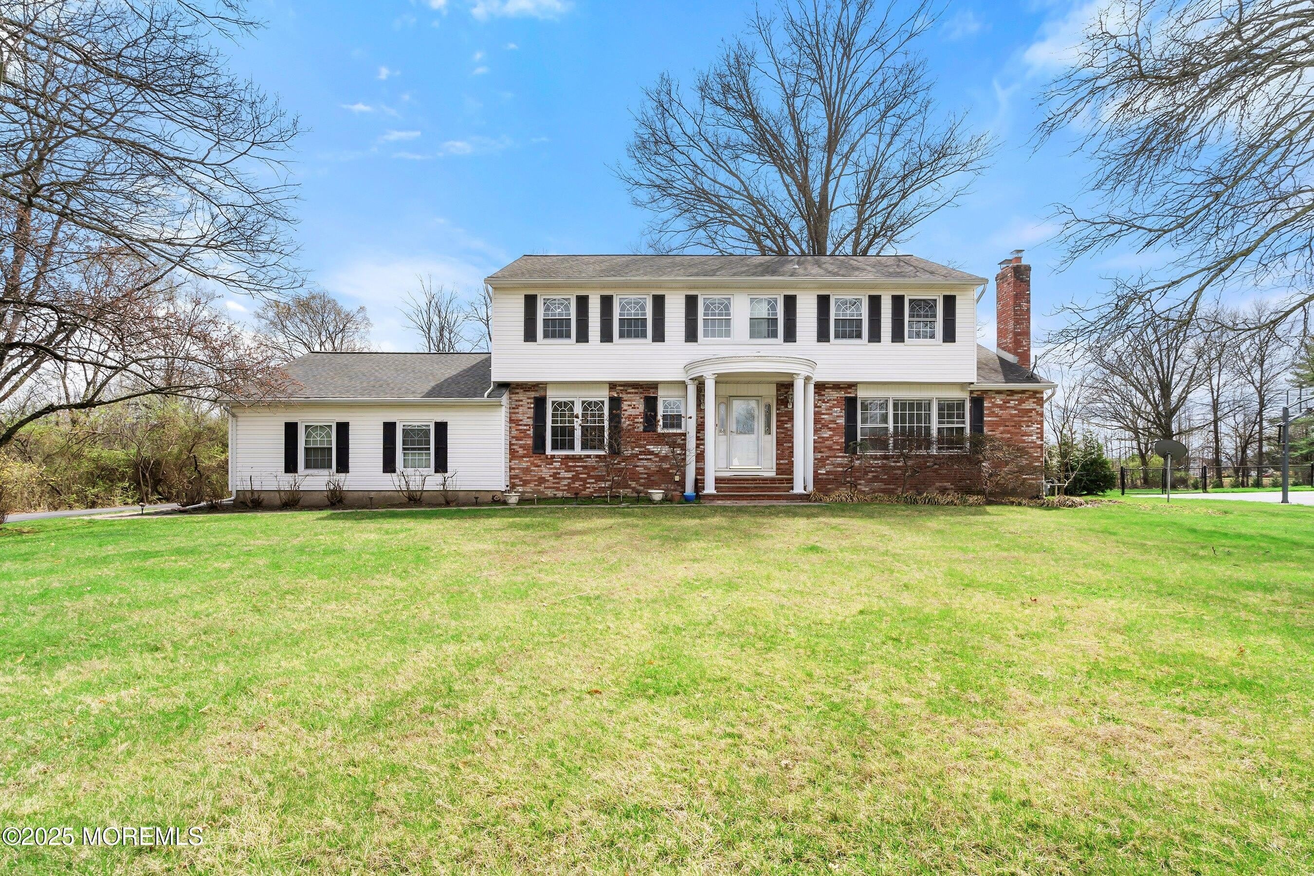 10 Monroe Court – photo 1