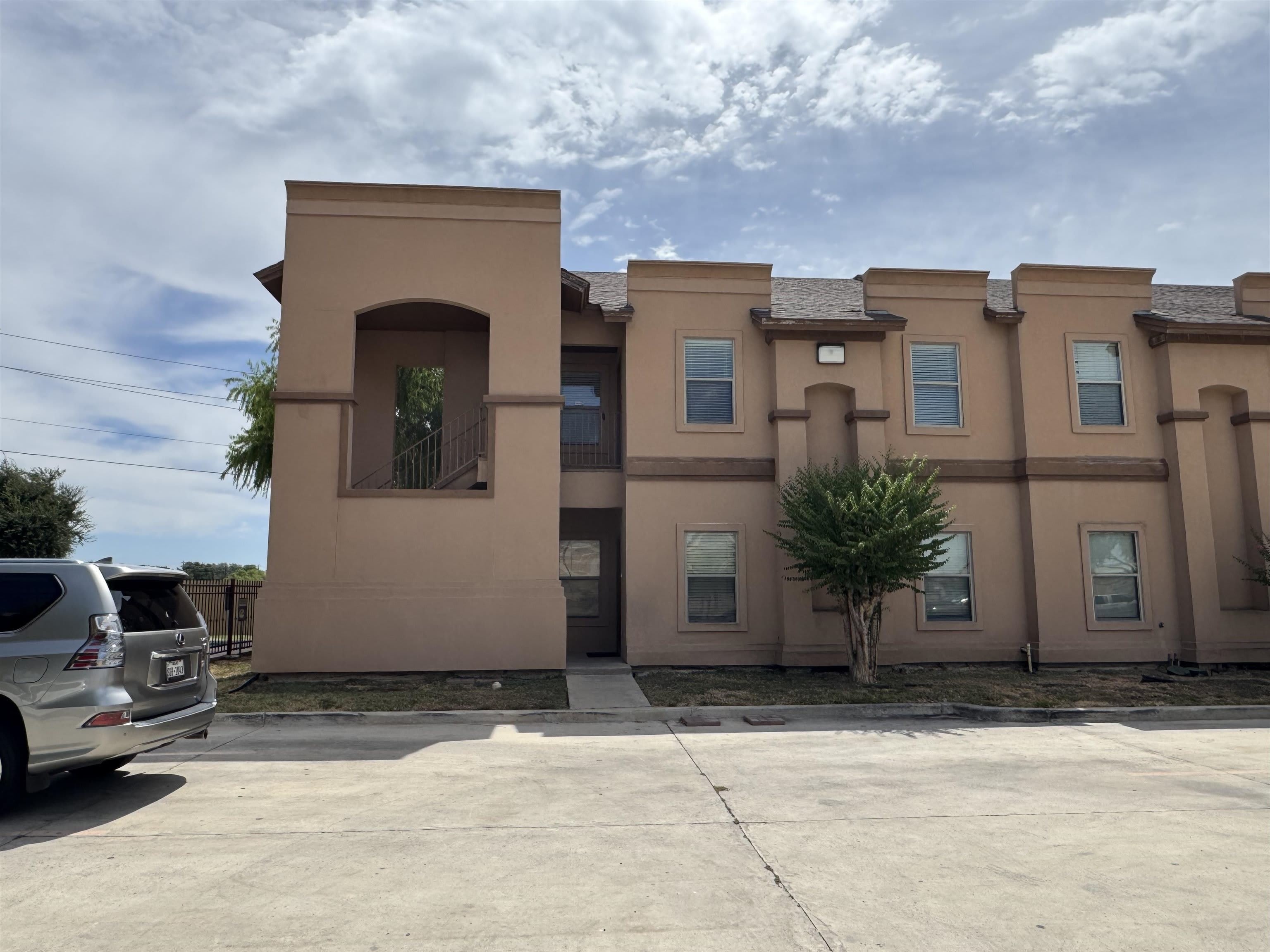 9809 Sterling St. – photo 2