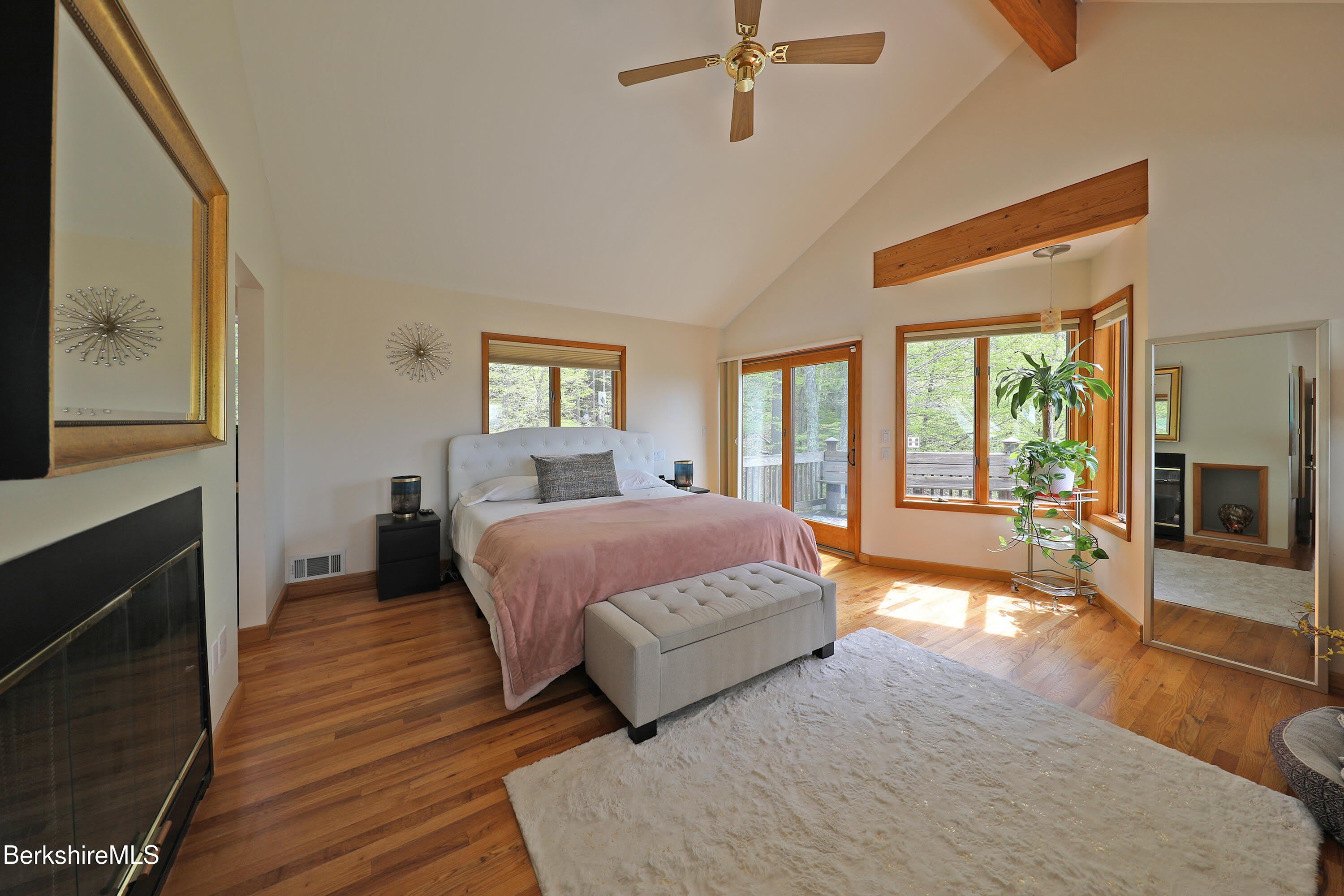 126 Temple Rd – photo 4