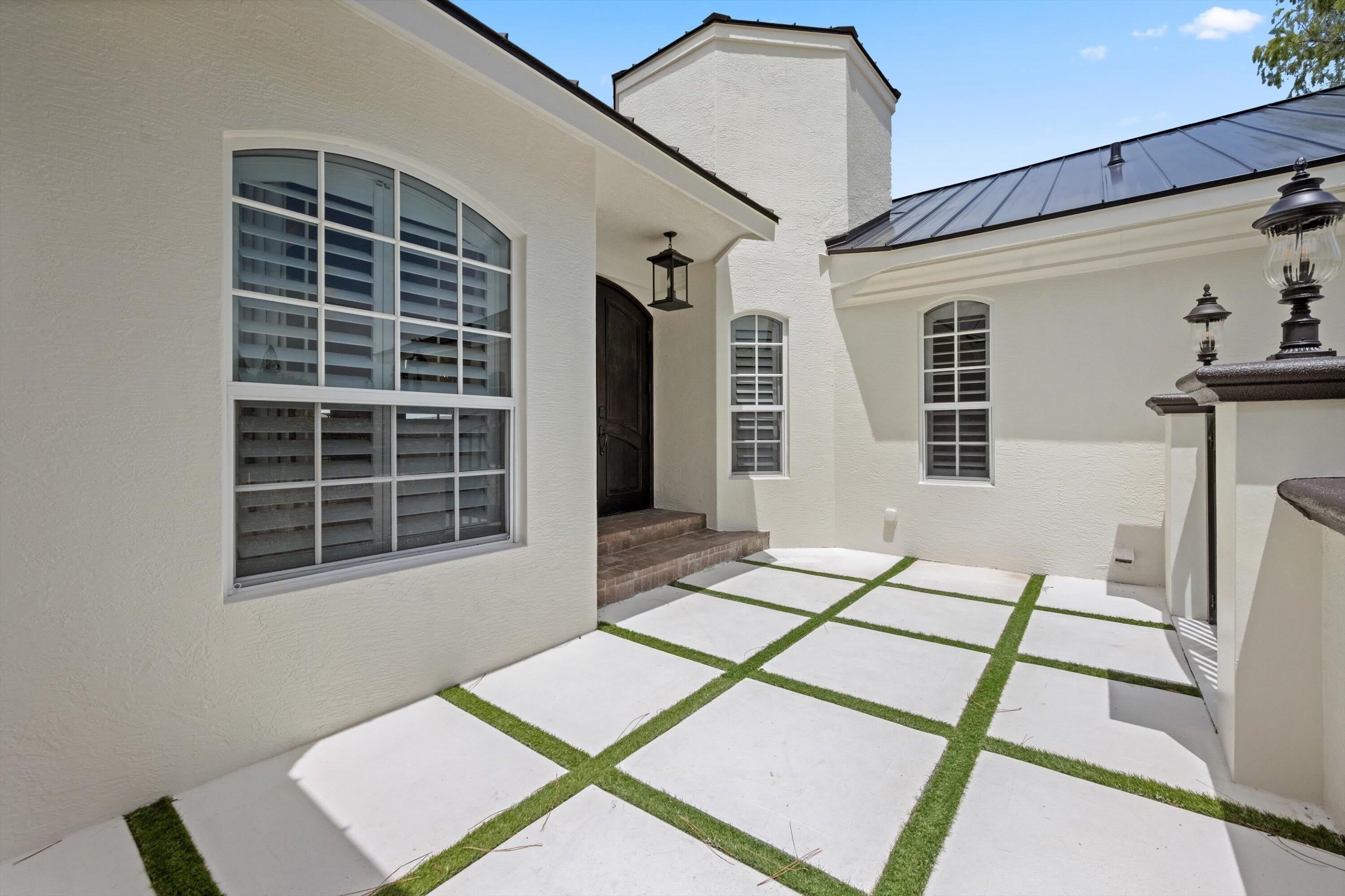 404 INDIGO Avenue – photo 5