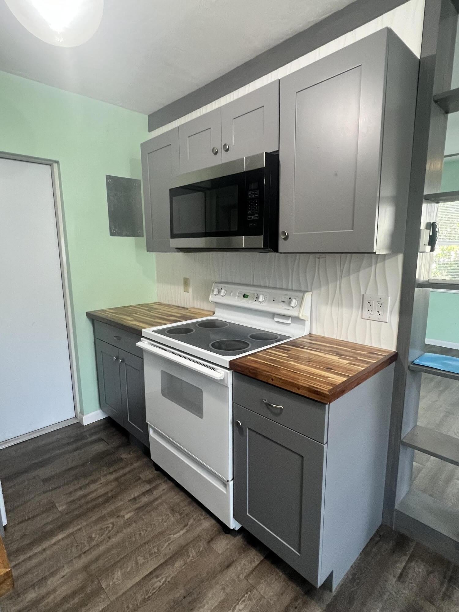 601 N D Street – photo 2
