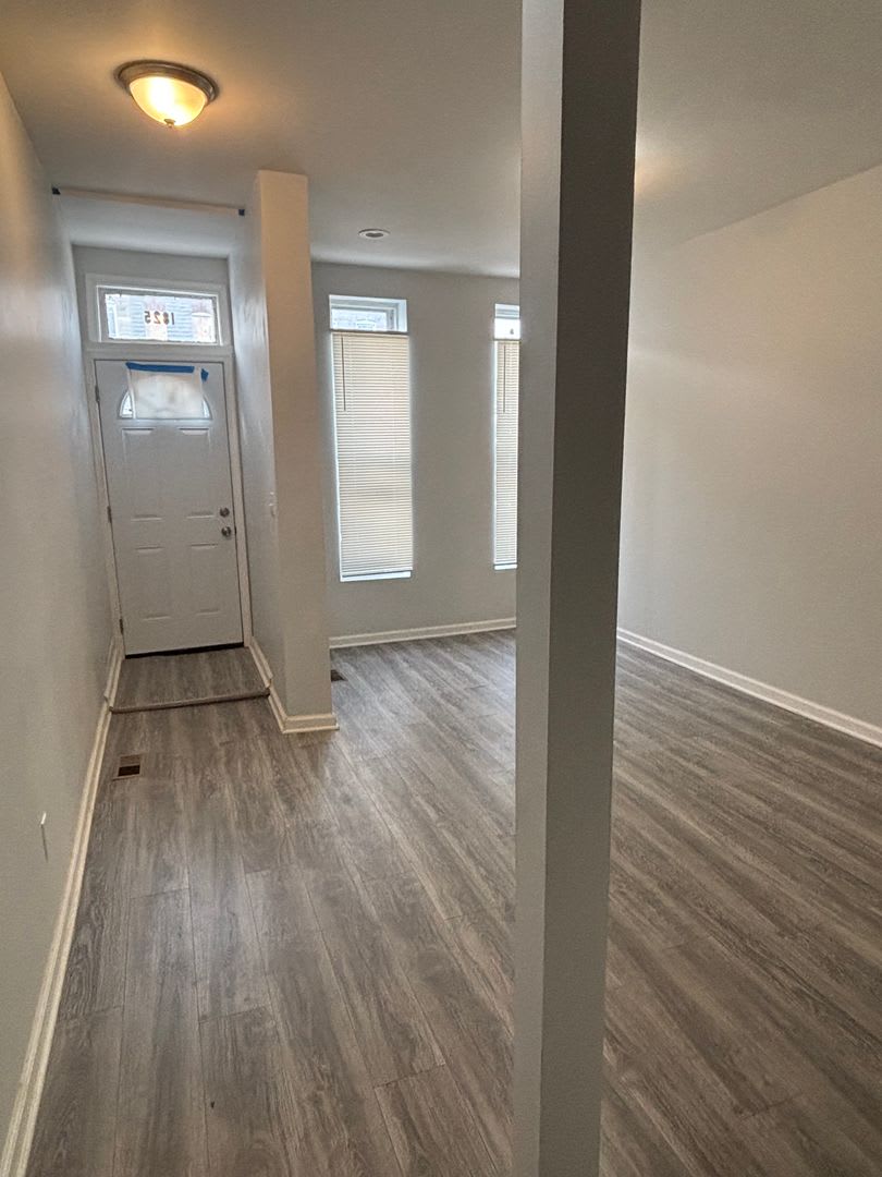 Be the First! Beautifully Renovated 2BR + Den with Central A/C – photo 1