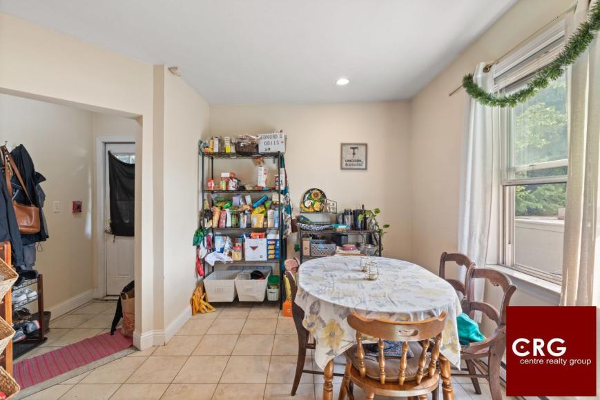 578 Washington St. – photo 3