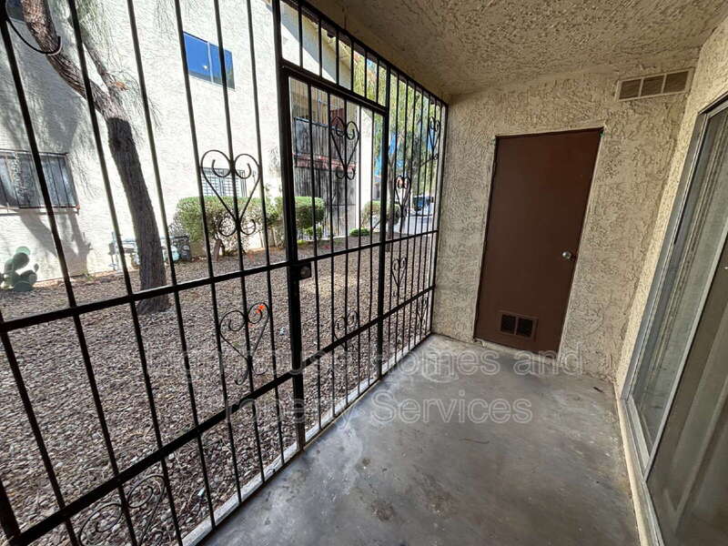3231 Jericho St – photo 4