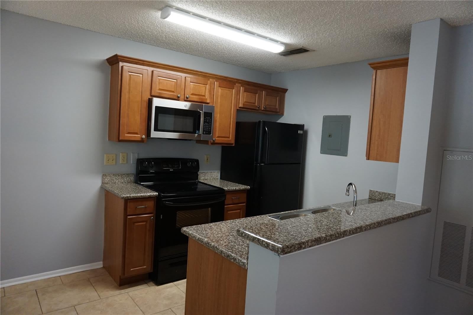 732 SECRET HARBOR Lane – photo 3
