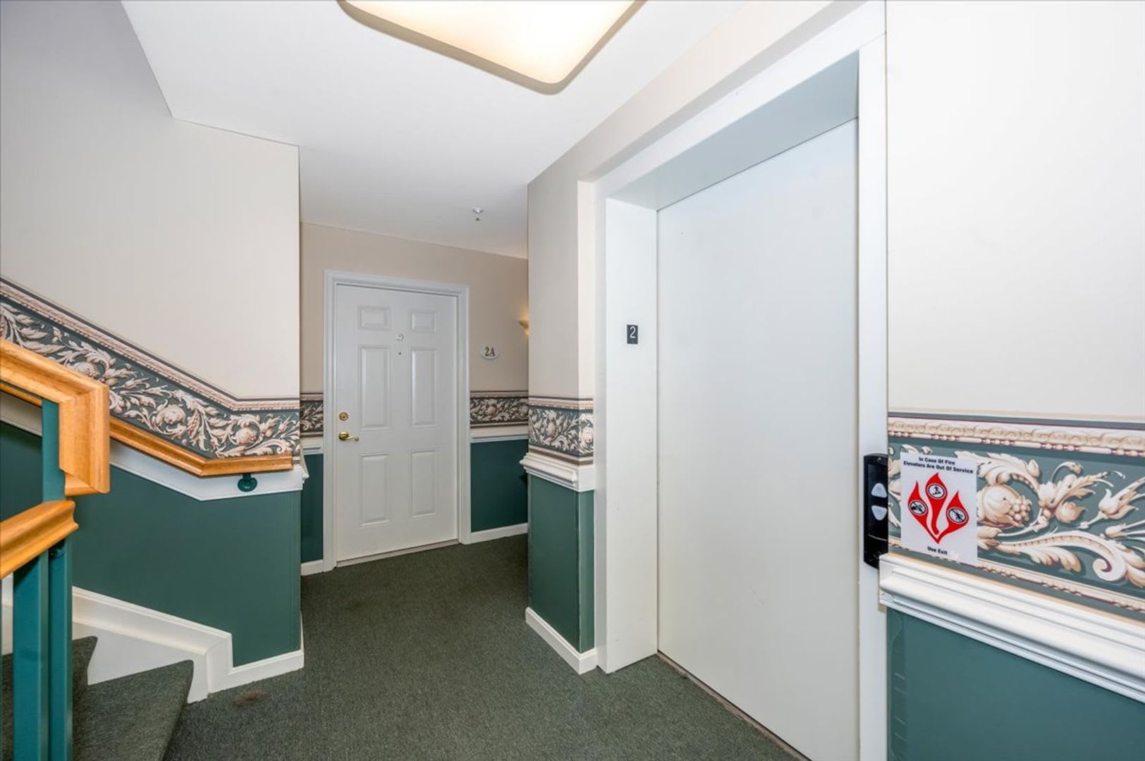 Excellent Elevator Condo For Lease – photo 2