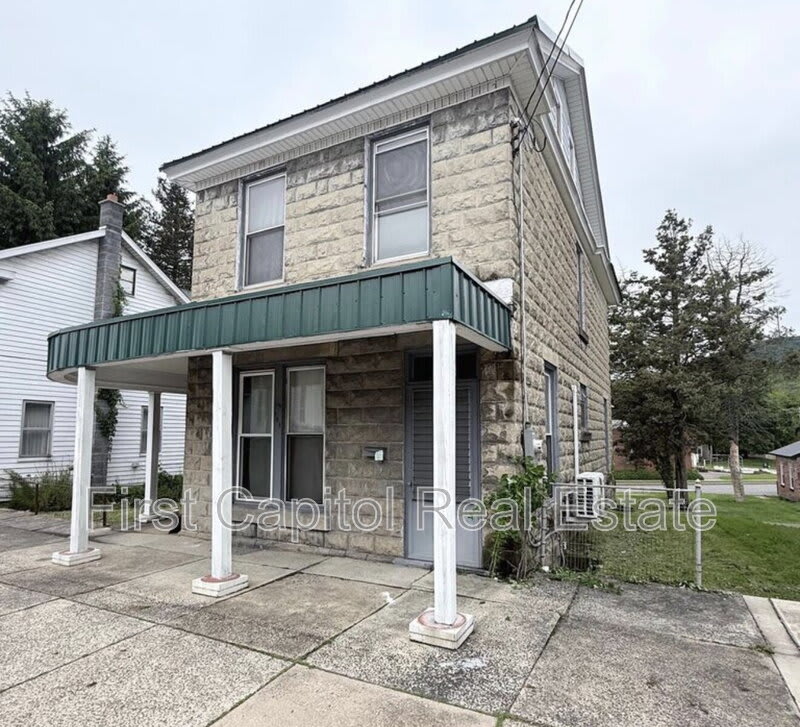 709 Main St – photo 1