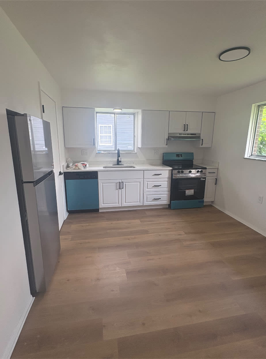 437-439 Forest Street – photo 3