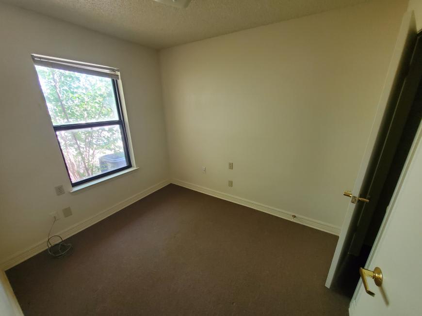 400 NW 2nd St. – photo 5
