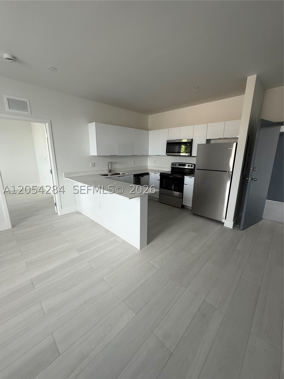 1091 E 17th St – photo 2