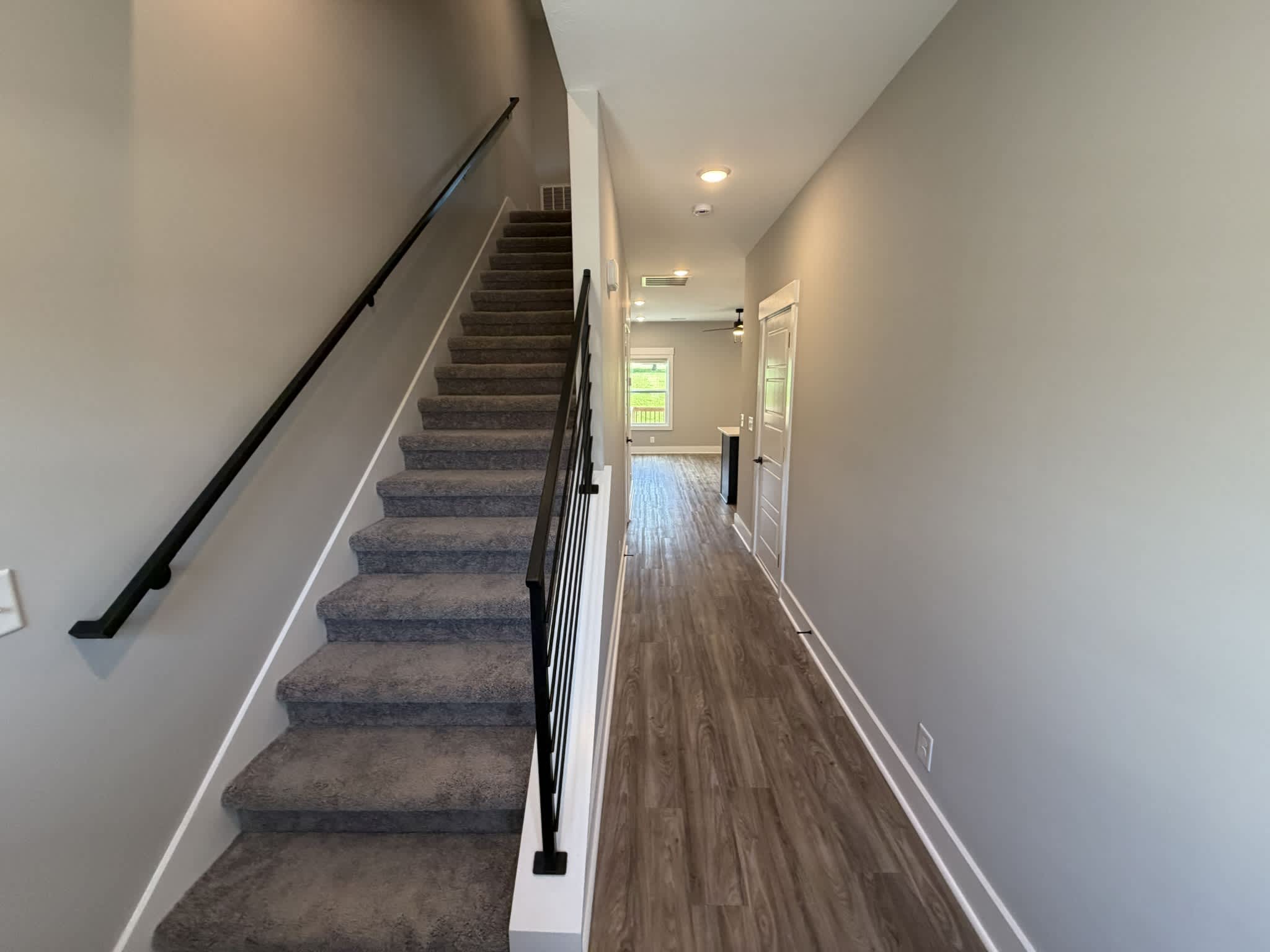 504 Jonathan Wade Circle – photo 2