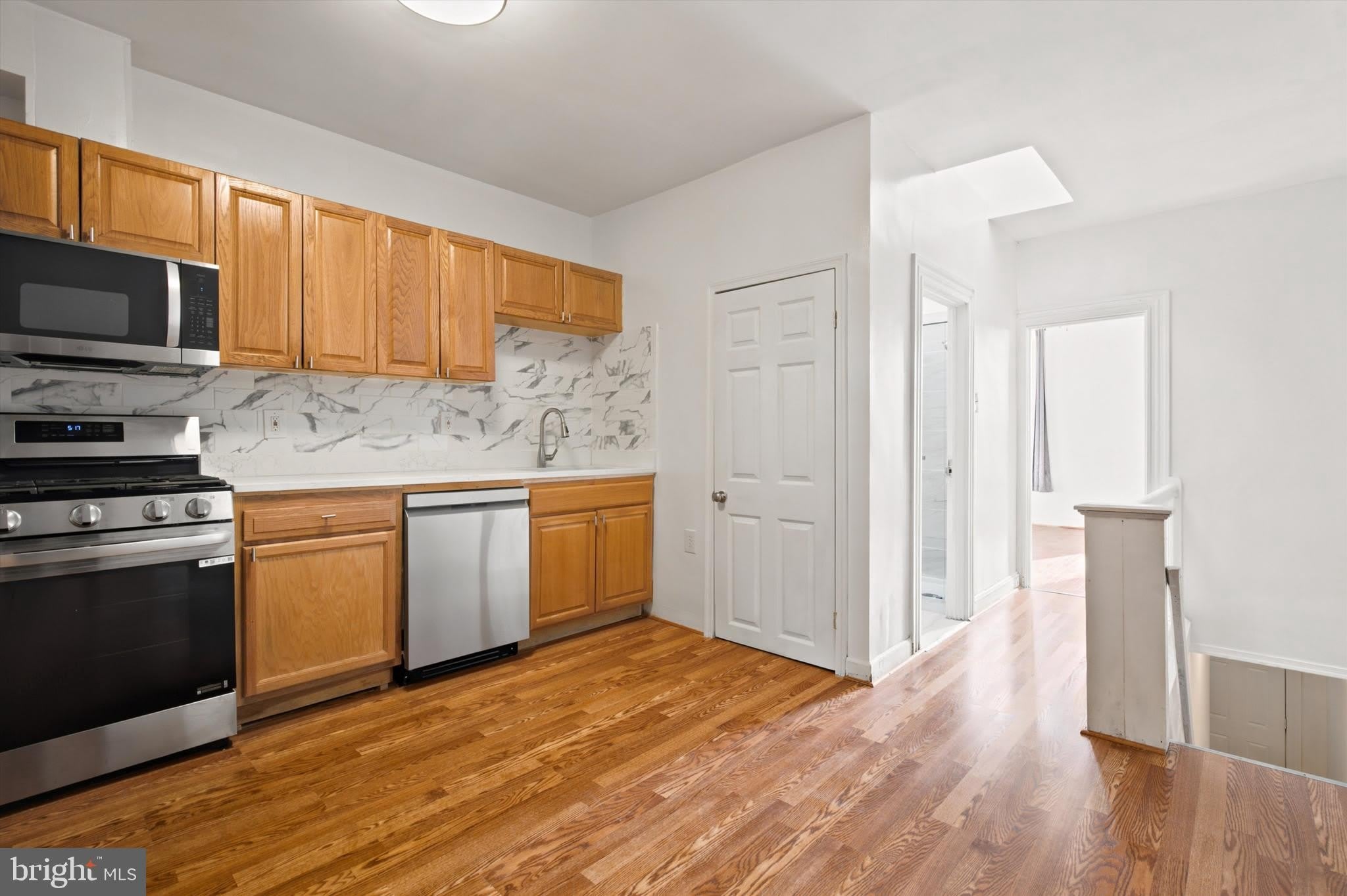 3146 Remington Avenue – photo 4