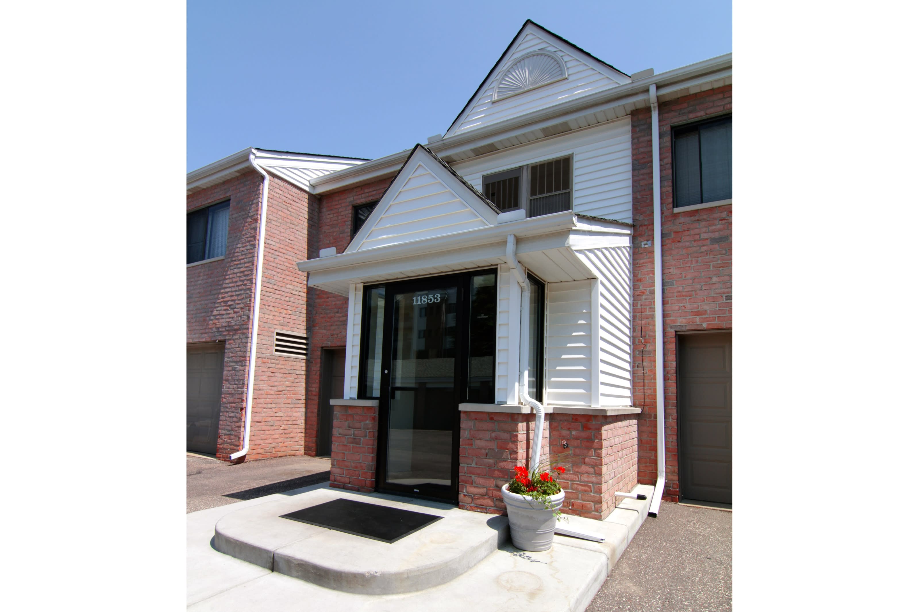Olympic Ridge Apartments – photo 1