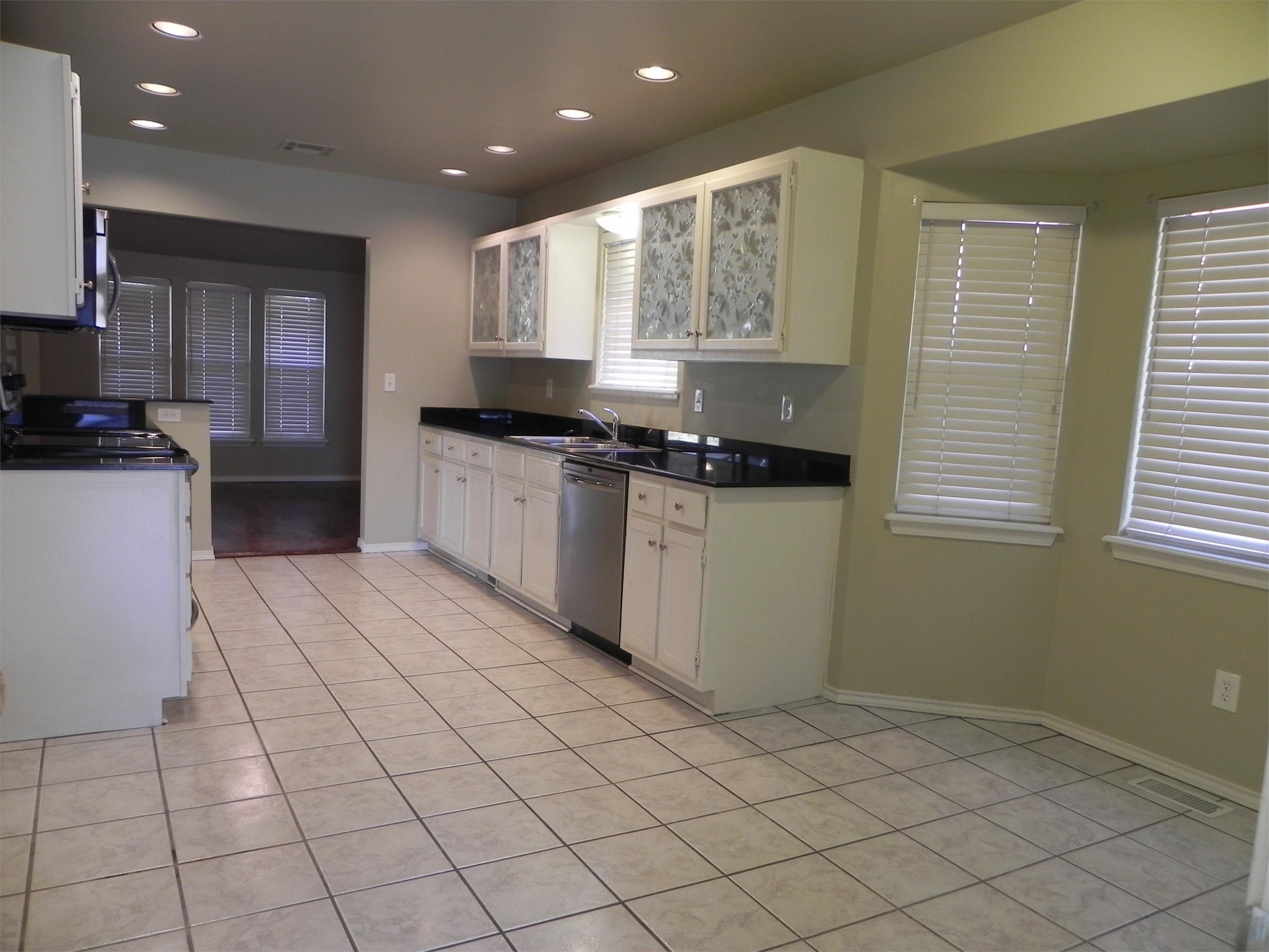 7834 S. 72nd E. Ave. – photo 3