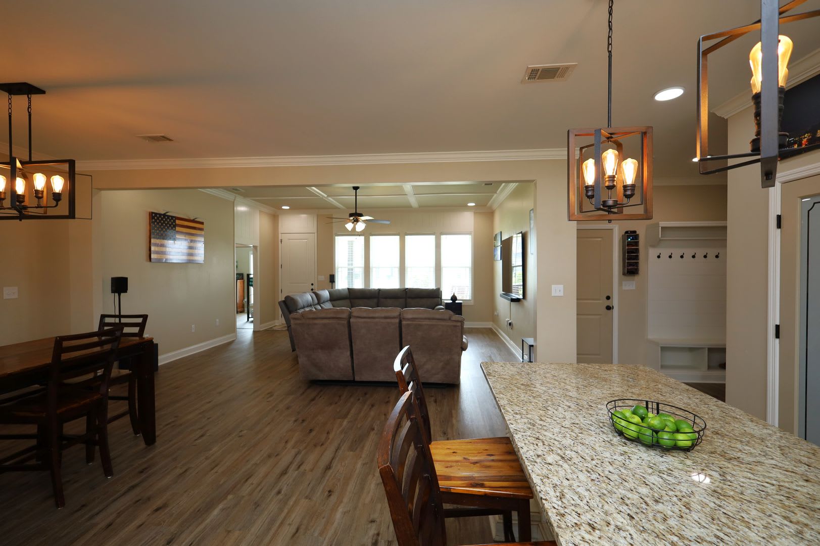3905 Crusader Court – photo 5