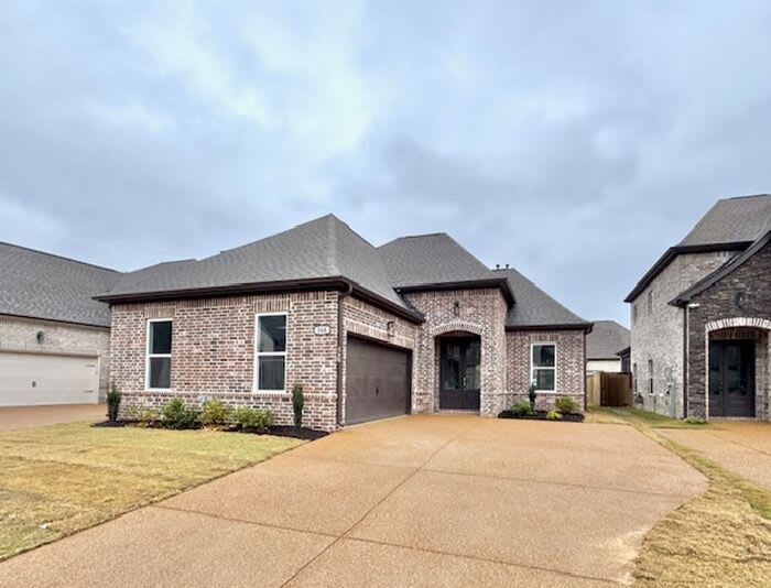 568 Rosalie Woods Drive – photo 1