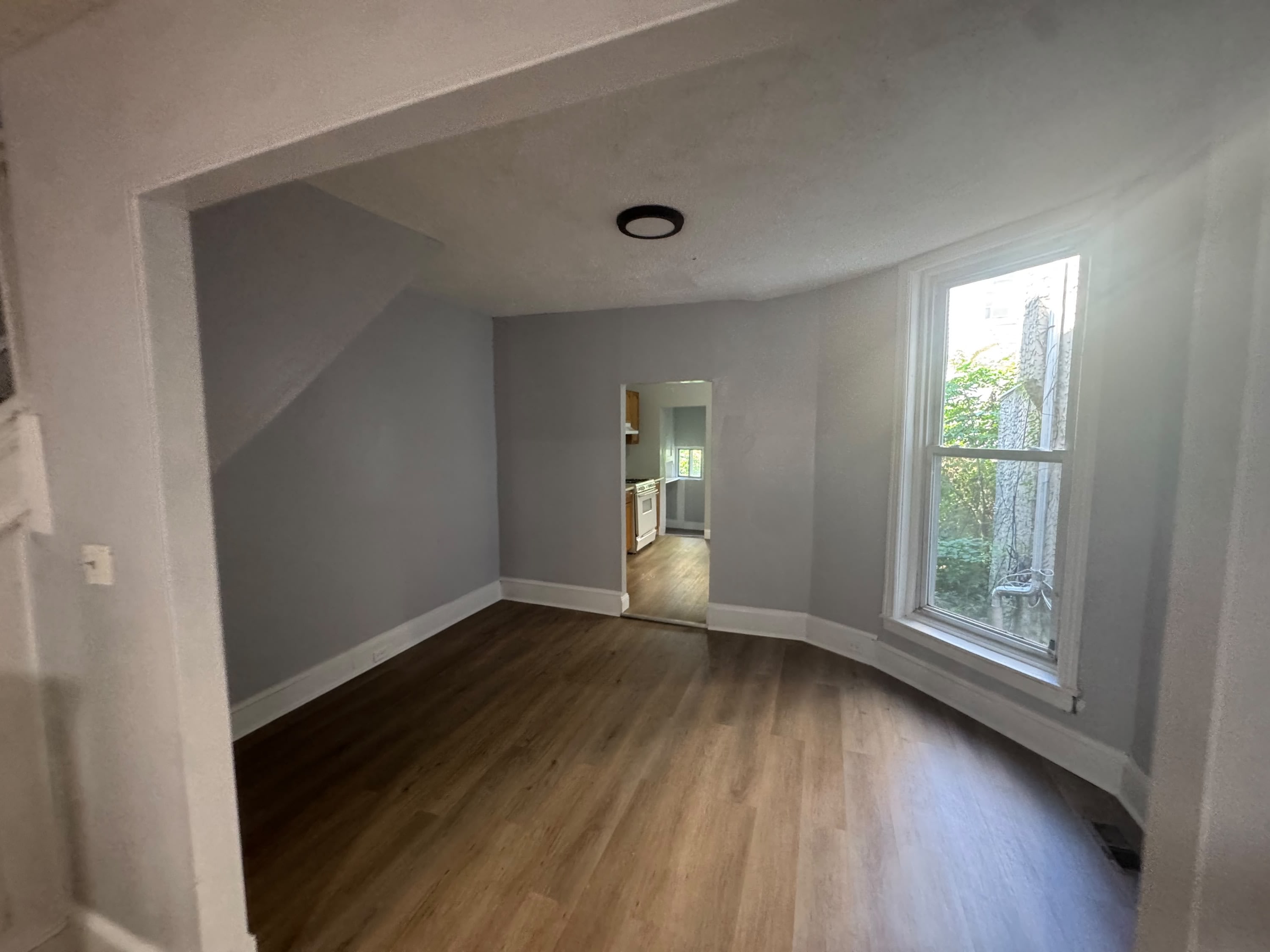 843 South Alden Street – photo 4
