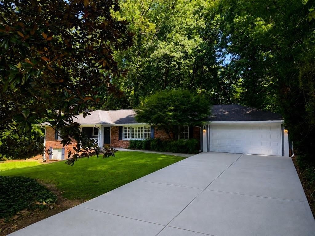 6651 Castleton Drive – photo 1