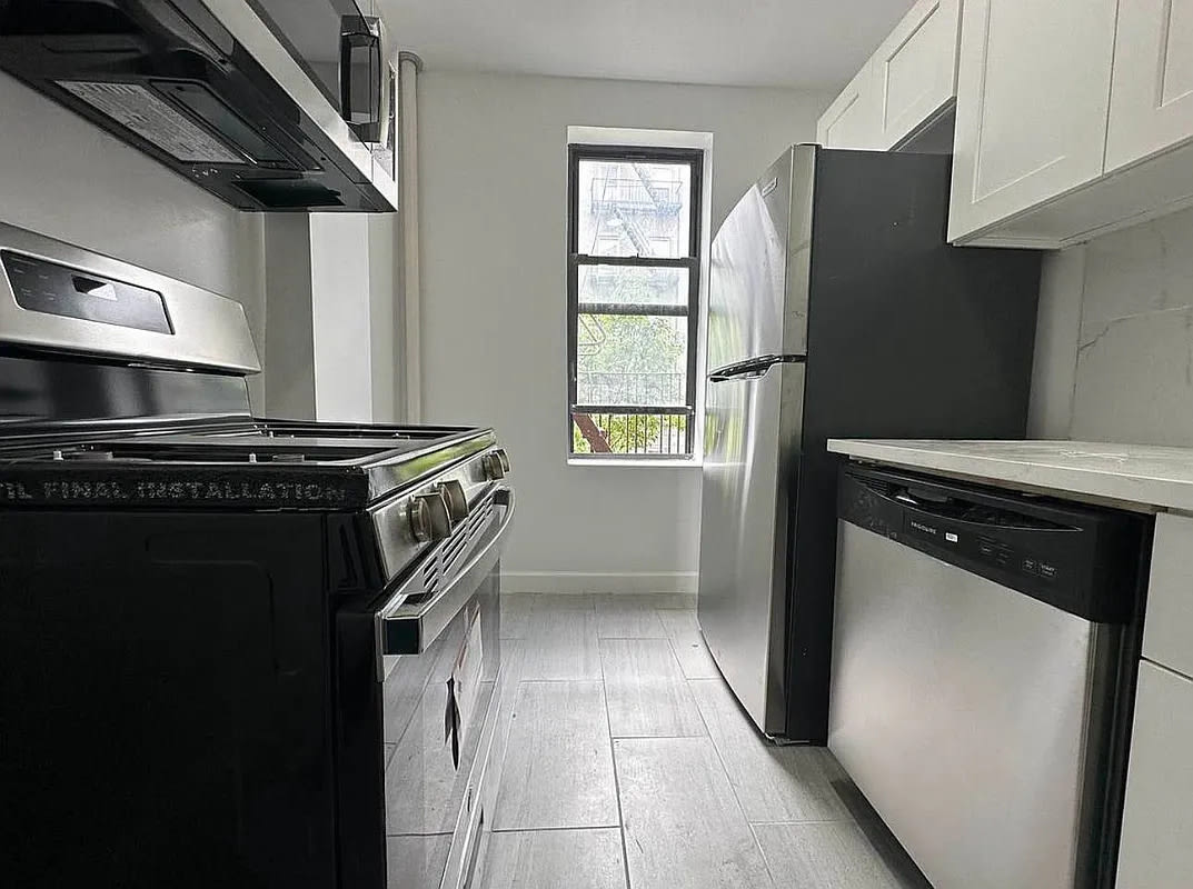 560 Audubon Ave – photo 4