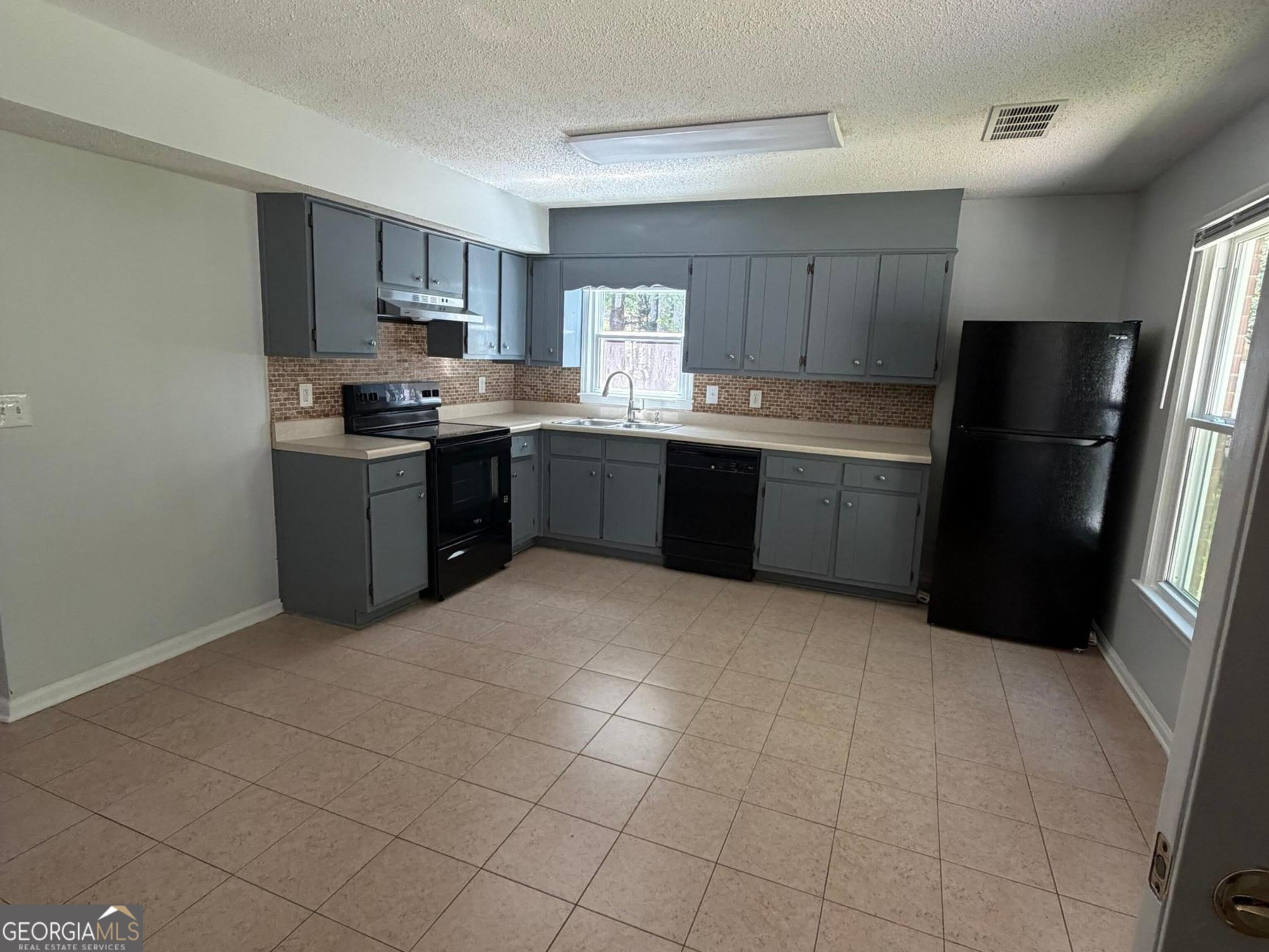 5677 Heron Court – photo 3