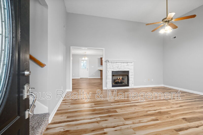 1626 Autumn Drive – photo 5