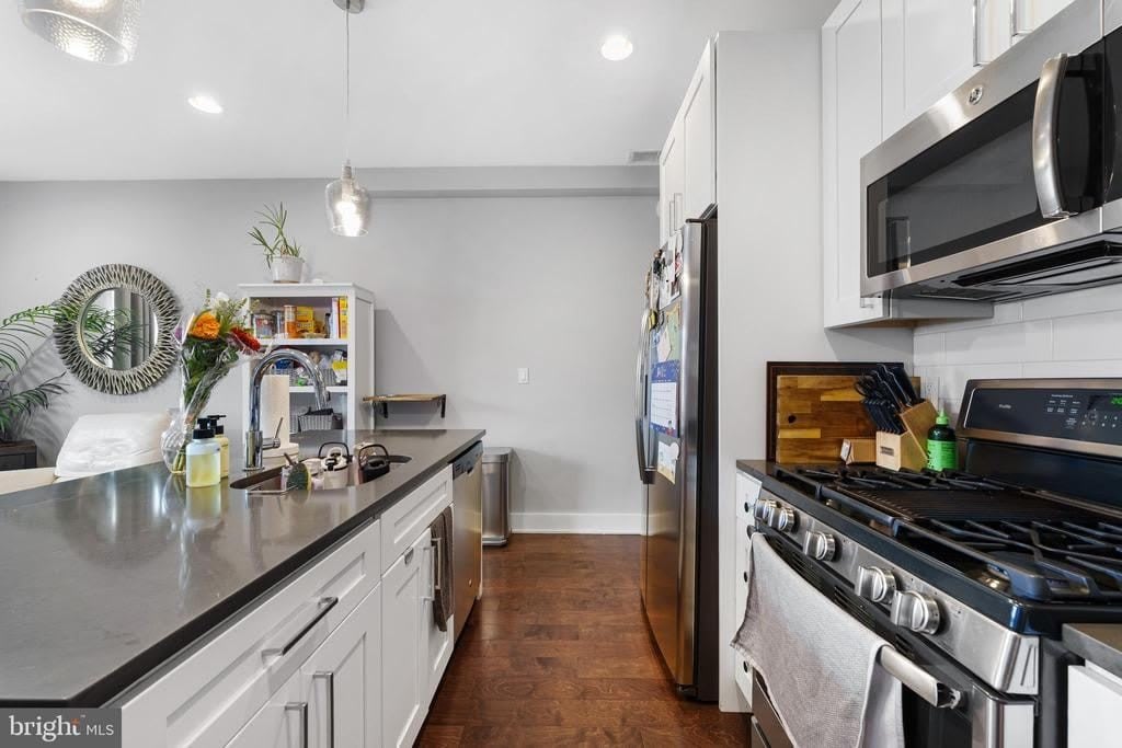 1336 S BOUVIER STREET – photo 2