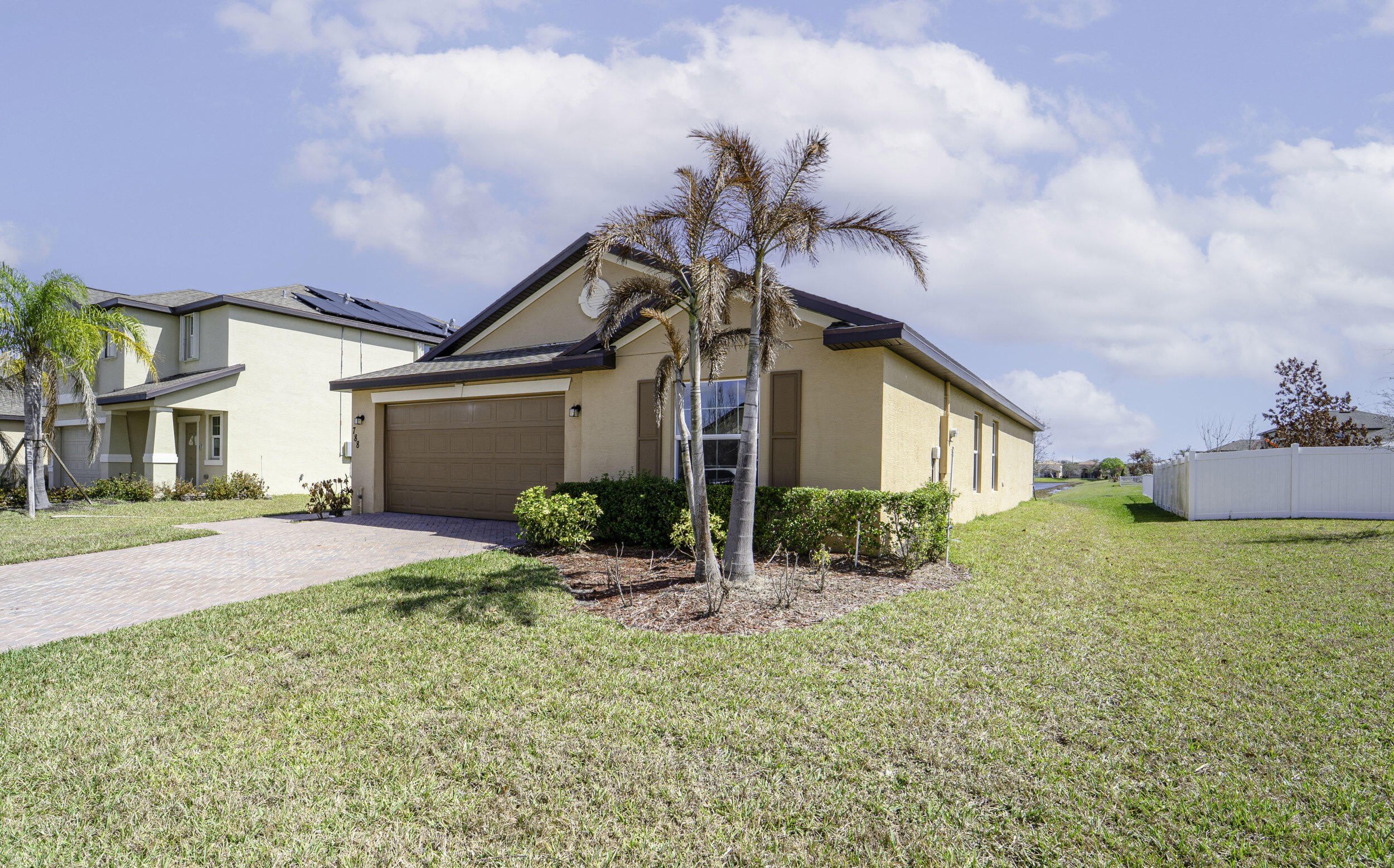 788 Worlington Lane – photo 2