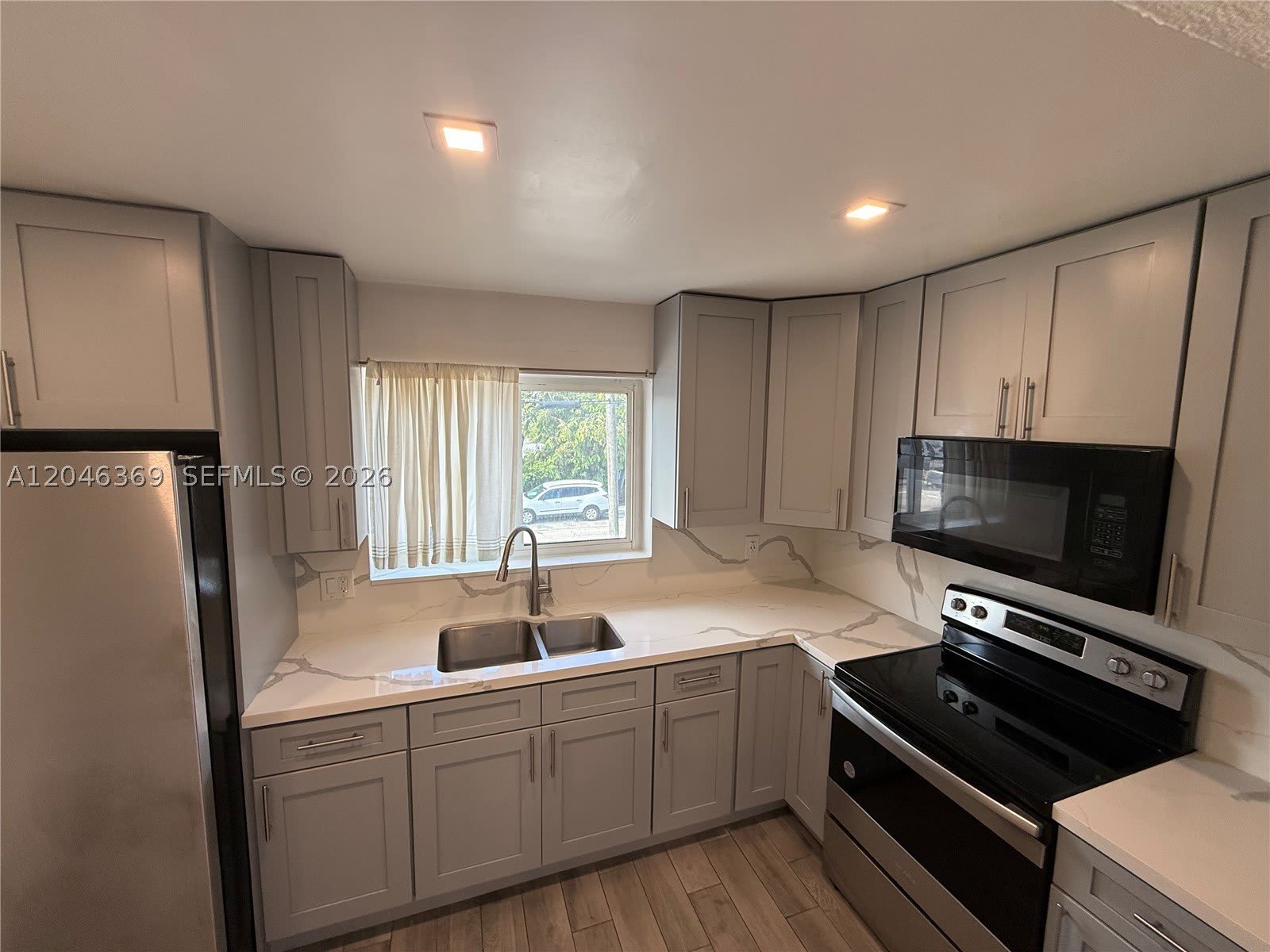 837 SE 12th Street – photo 5