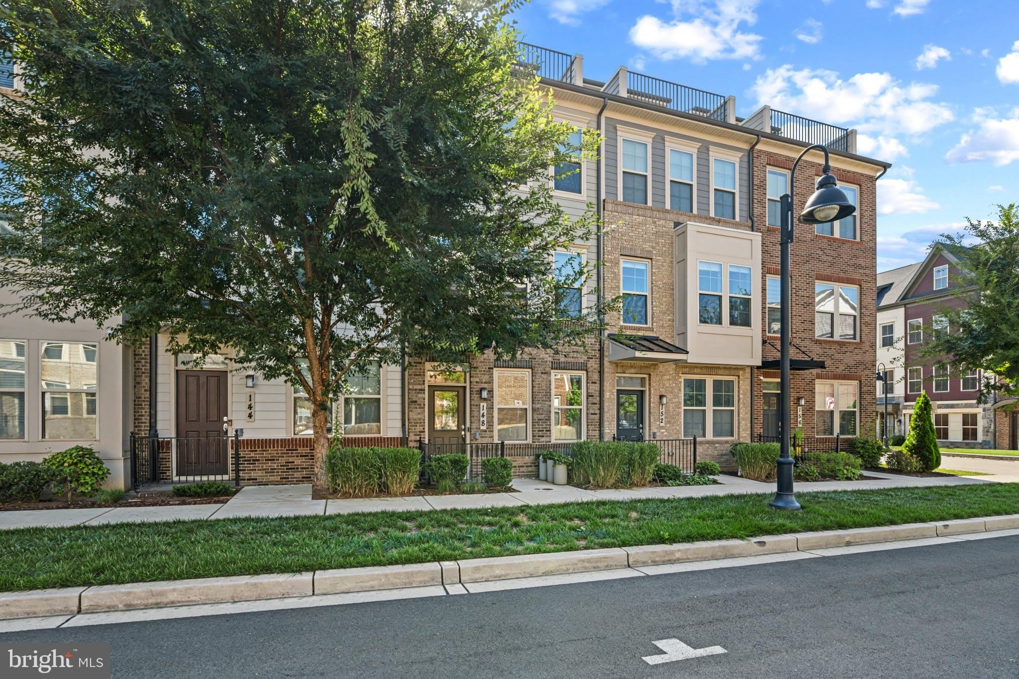 148 STOWE Drive – photo 2