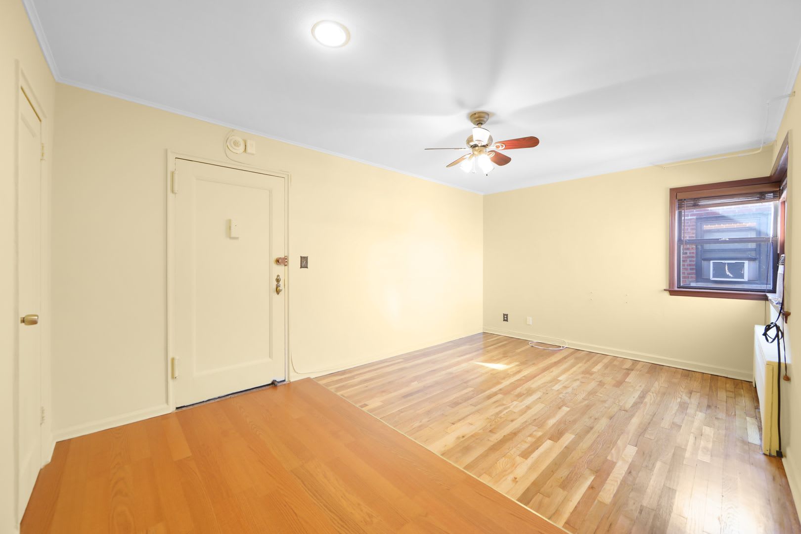 Hudson Terrace E7 1 Bdrm 1 Bath – photo 3