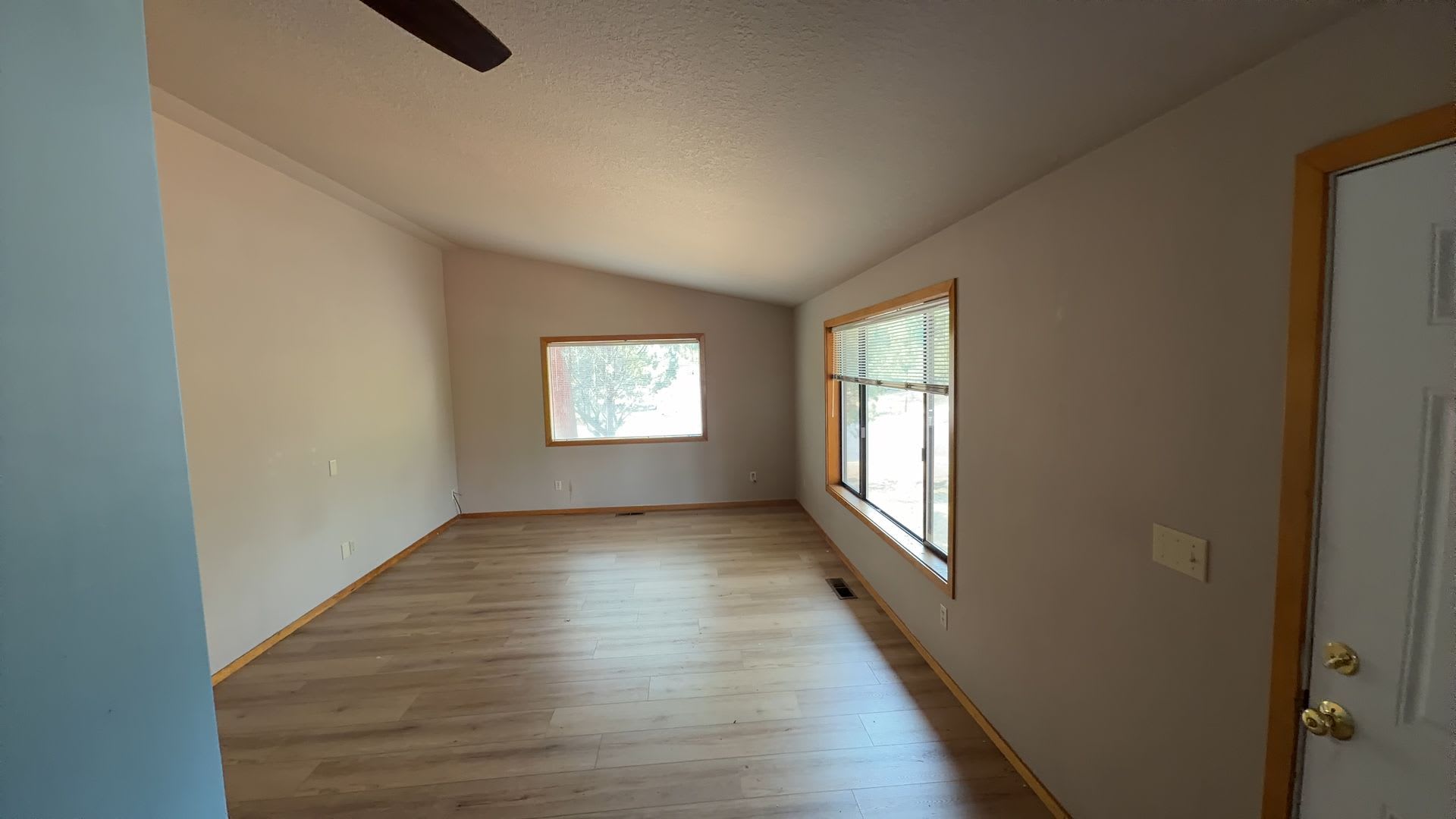 3 Bedroom / 2 Bathroom Home in NE Bend. – photo 4