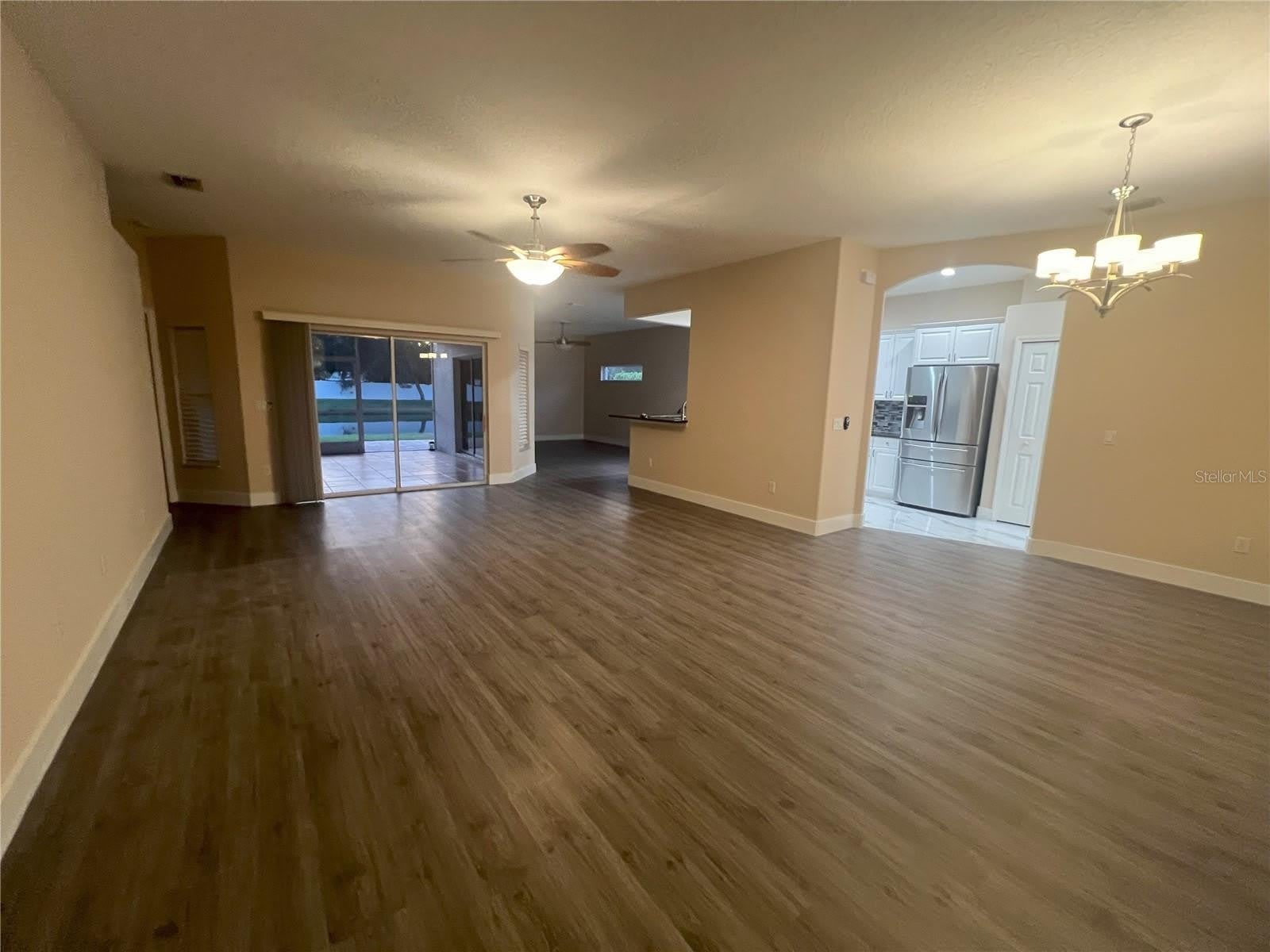 1066 WHITEGATE Court – photo 4