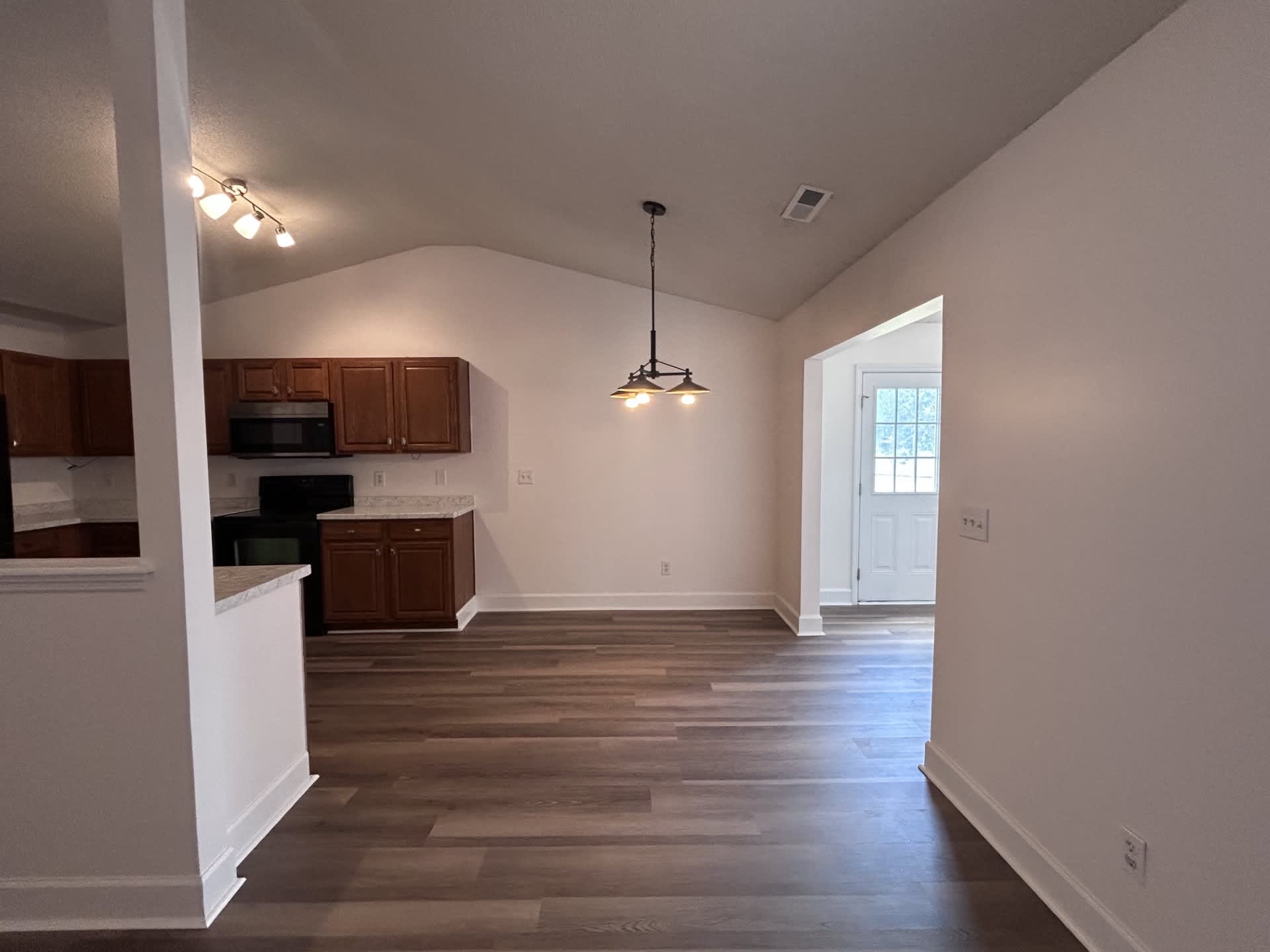 218 Bellegrove Dr – photo 5
