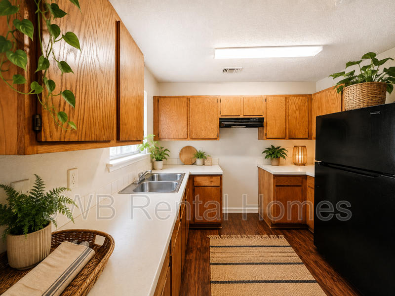 1596 30th St W – photo 3