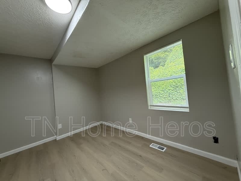 1201 Karnes Avenue – photo 5