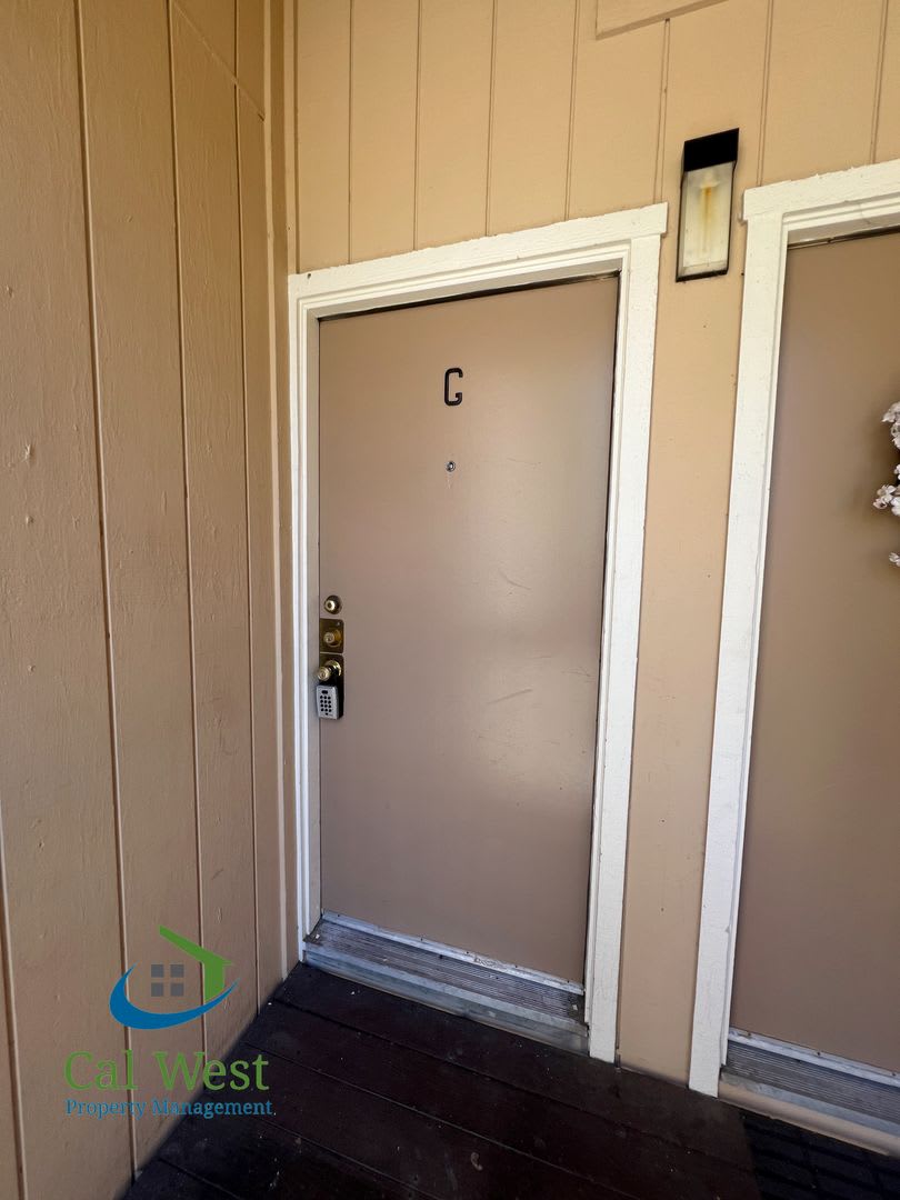 2895 2 Bedroom 2 Bath Upstairs Condo In Santa Clara – photo 3