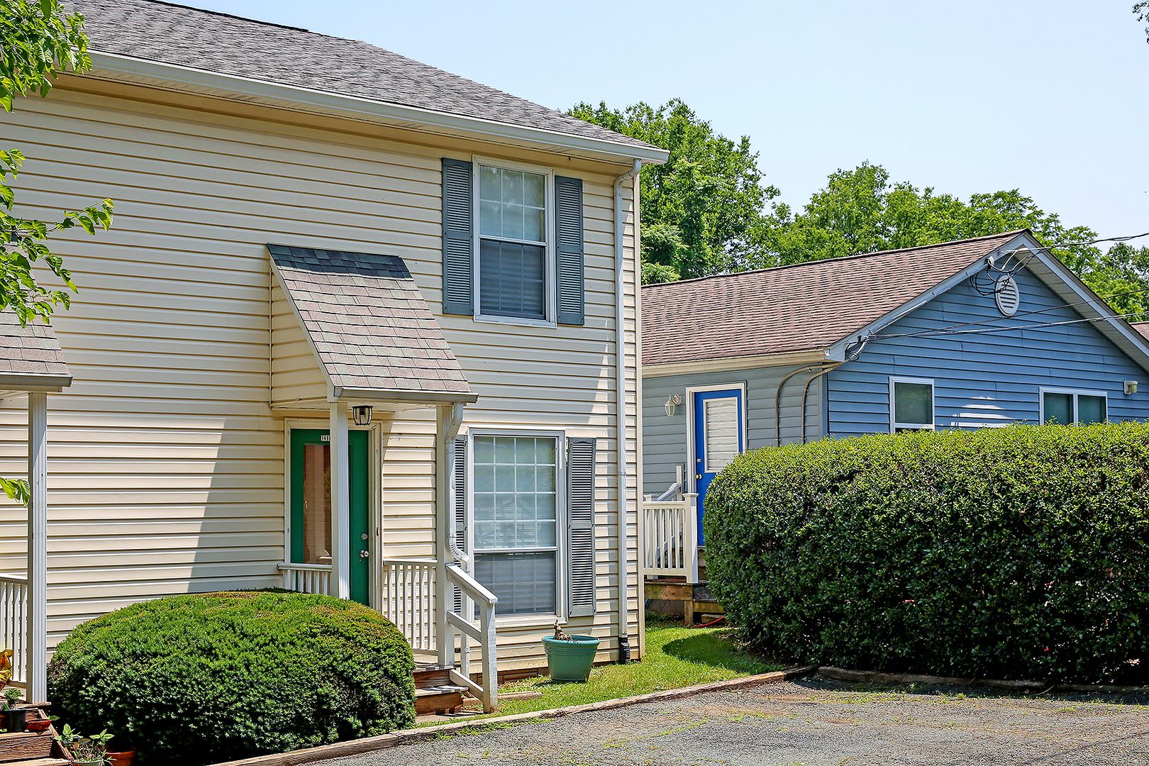 Woolen Mills Duplex Convenient to Pantops & Downtown – photo 2
