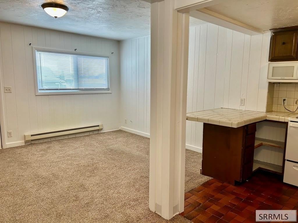 577 W 1st S – photo 5
