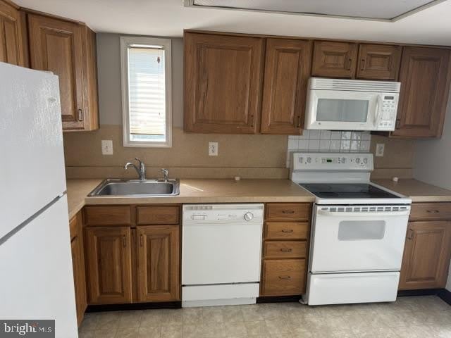 213 UXBRIDGE – photo 2
