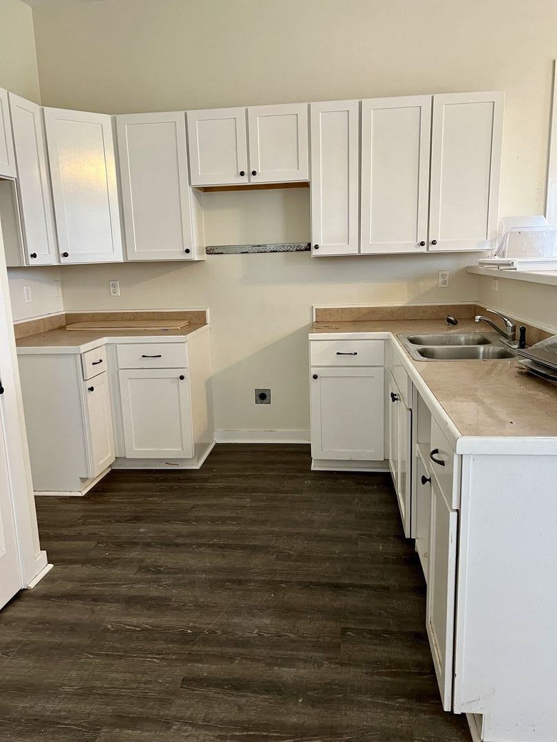 3 bed 2 bath single family home – photo 3